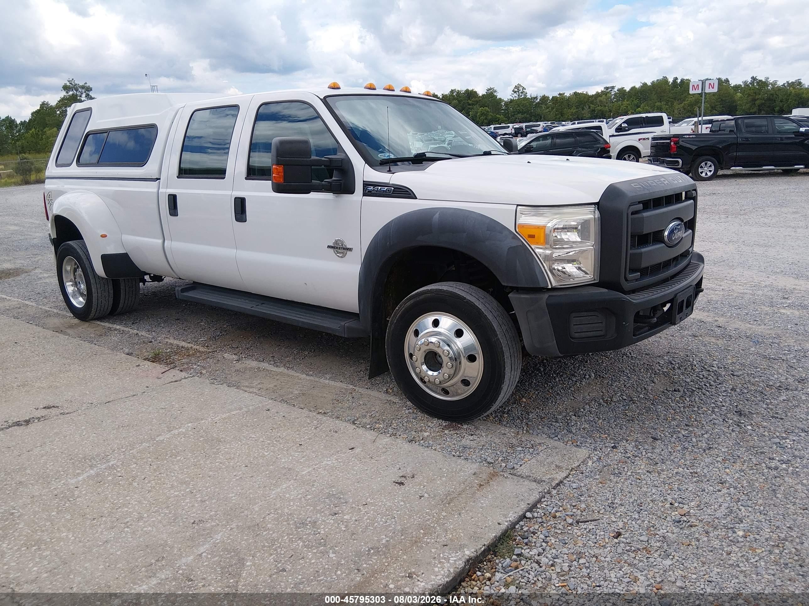 2016 Ford F-450 VIN 1FT8W4DTXGEA67361 — IAAI salvage auction photo