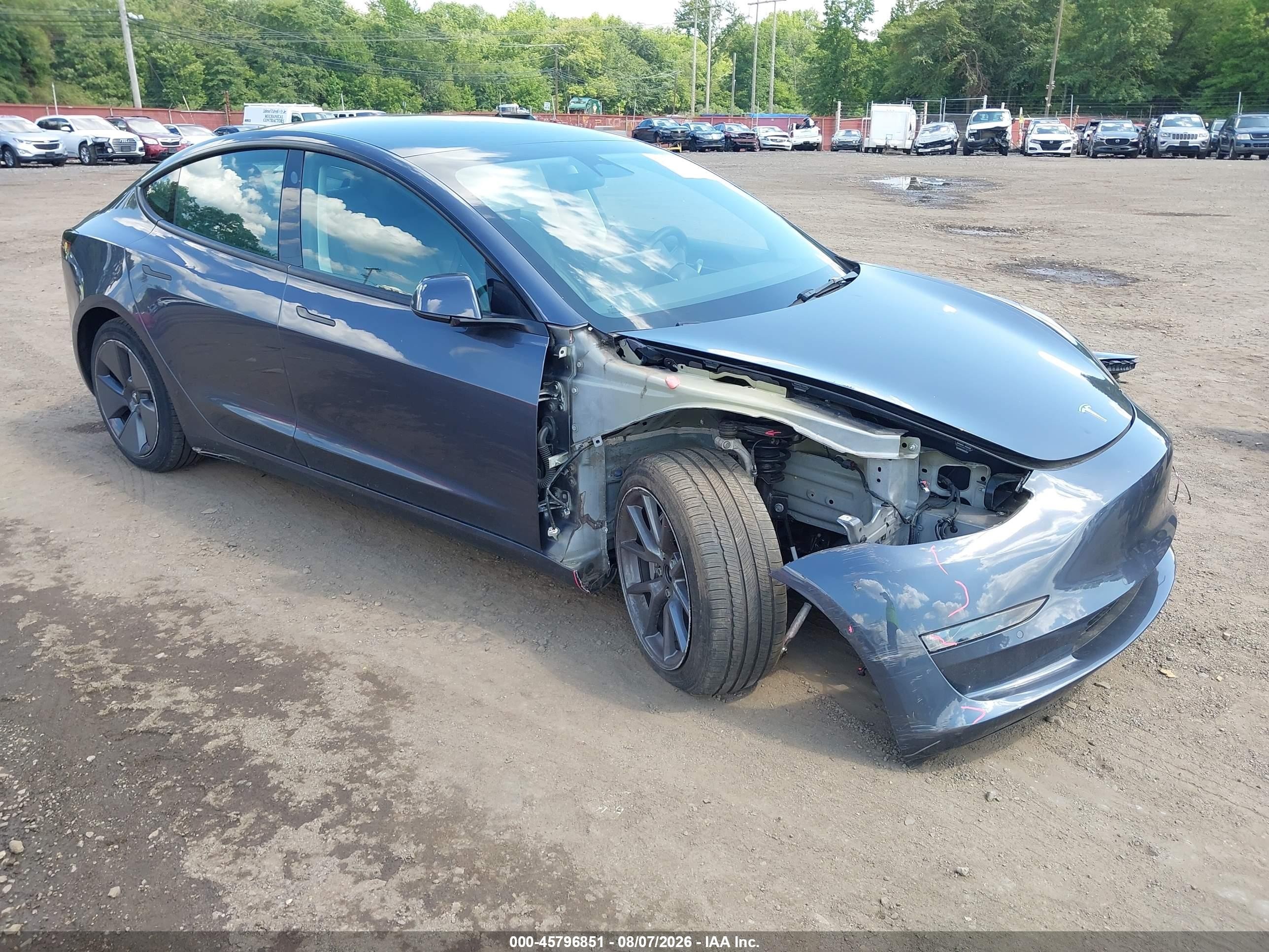 2022 Tesla Model 3 VIN 5YJ3E1EB6NF245845 — IAAI salvage auction photo