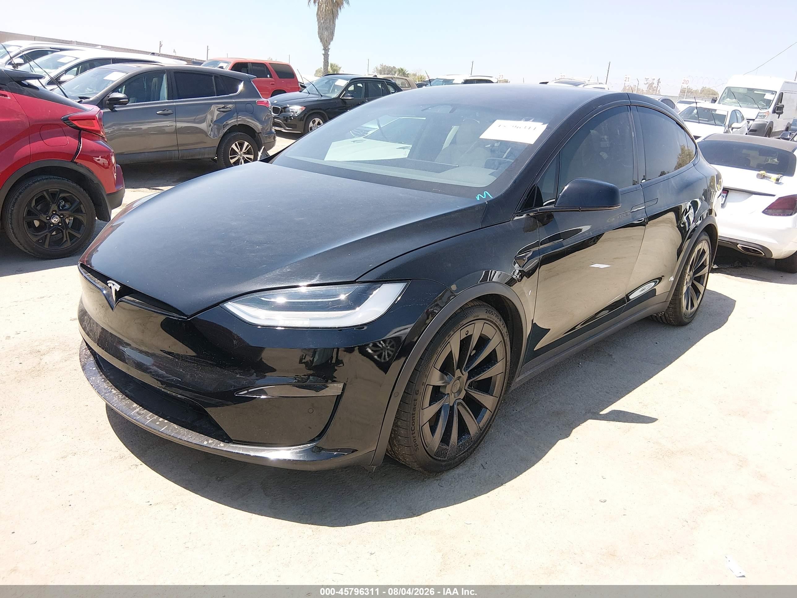 2022 Tesla Model x VIN 7SAXCBE69NF357171 IAAI salvage auction — Rear End, Salvage (California), sold $25,825 on 2026-08-27 (photo 2)