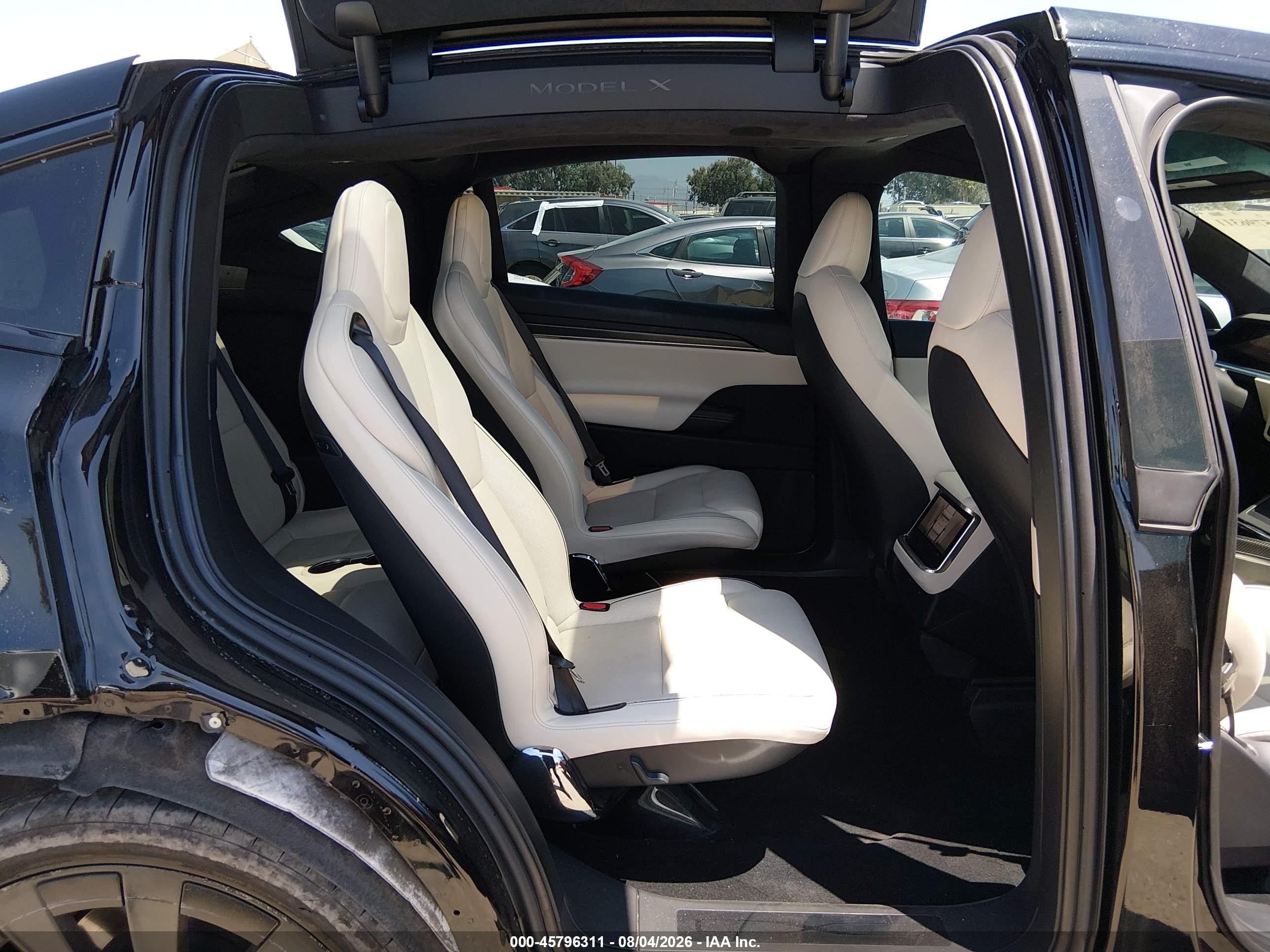 2022 Tesla Model x VIN 7SAXCBE69NF357171 IAAI salvage auction — Rear End, Salvage (California), sold $25,825 on 2026-08-27 (photo 8)
