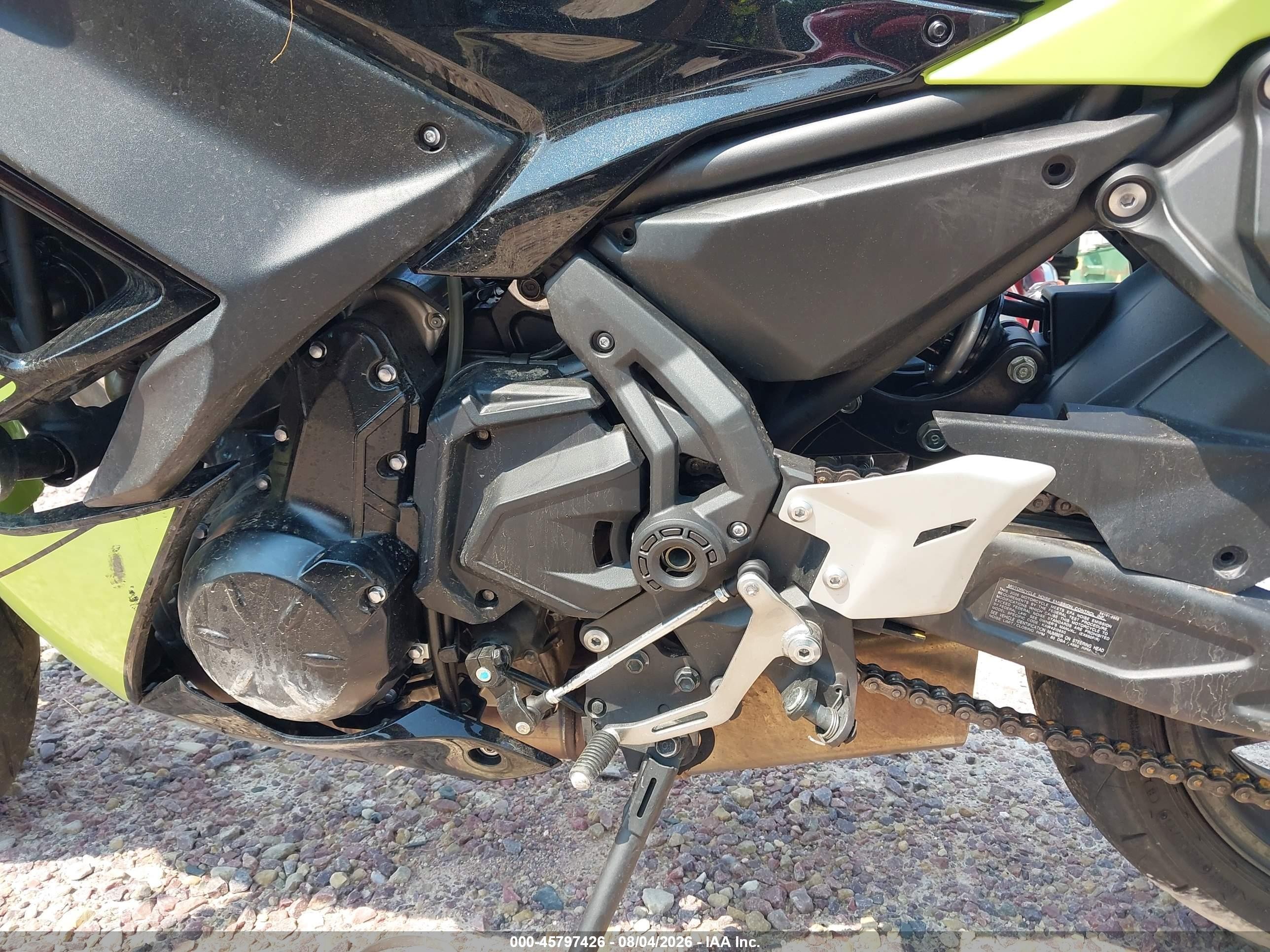 2026 Kawasaki Ninja VIN ML5EXEP14TDAJ6192 IAAI salvage auction — Side, Junk Bill Of Sale Mv2459 (Wisconsin), sold $275 on 2026-09-09 (photo 9)