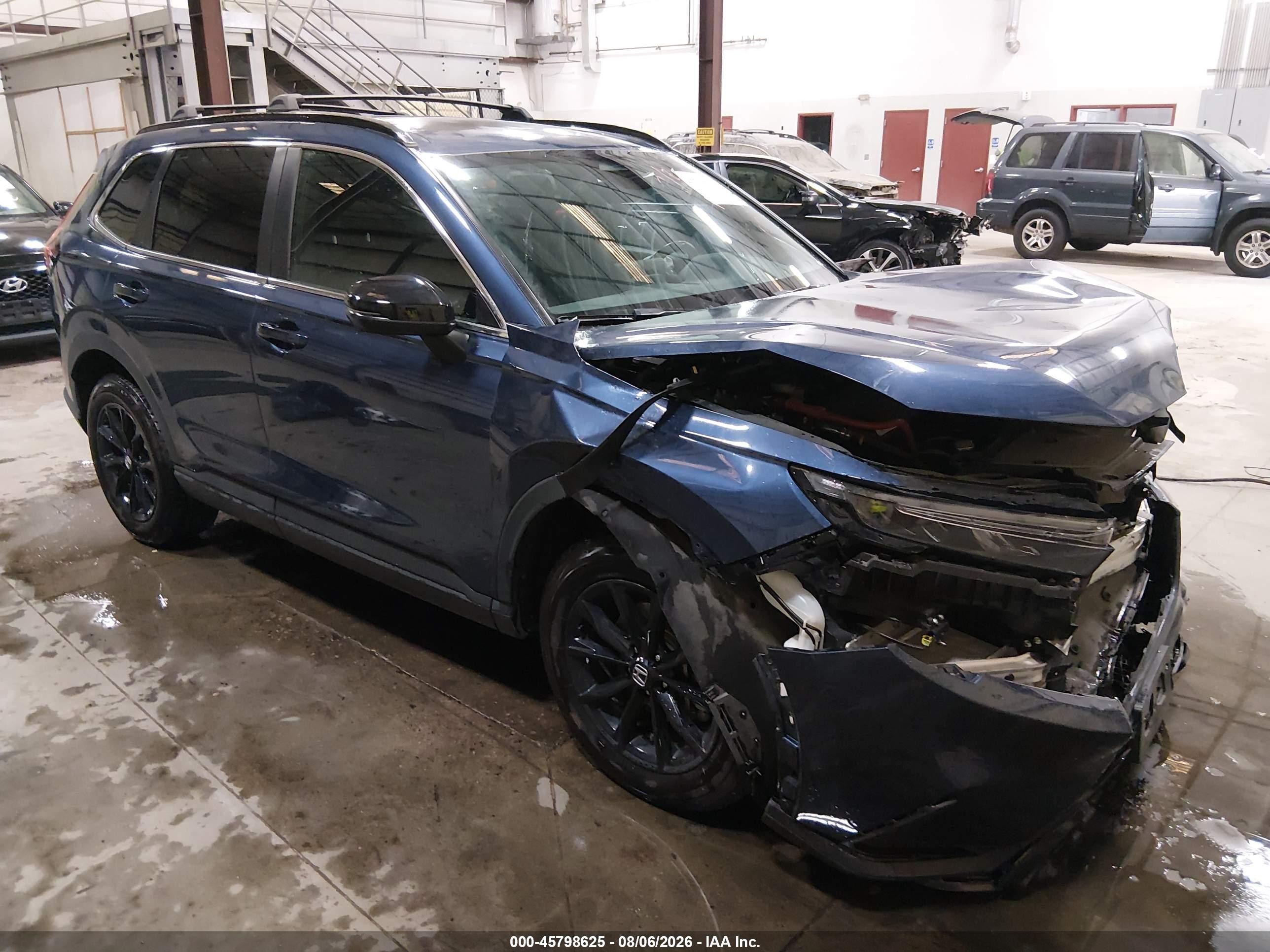 2025 Honda CR-V VIN 7FARS6H54SE062210 — IAAI salvage auction photo
