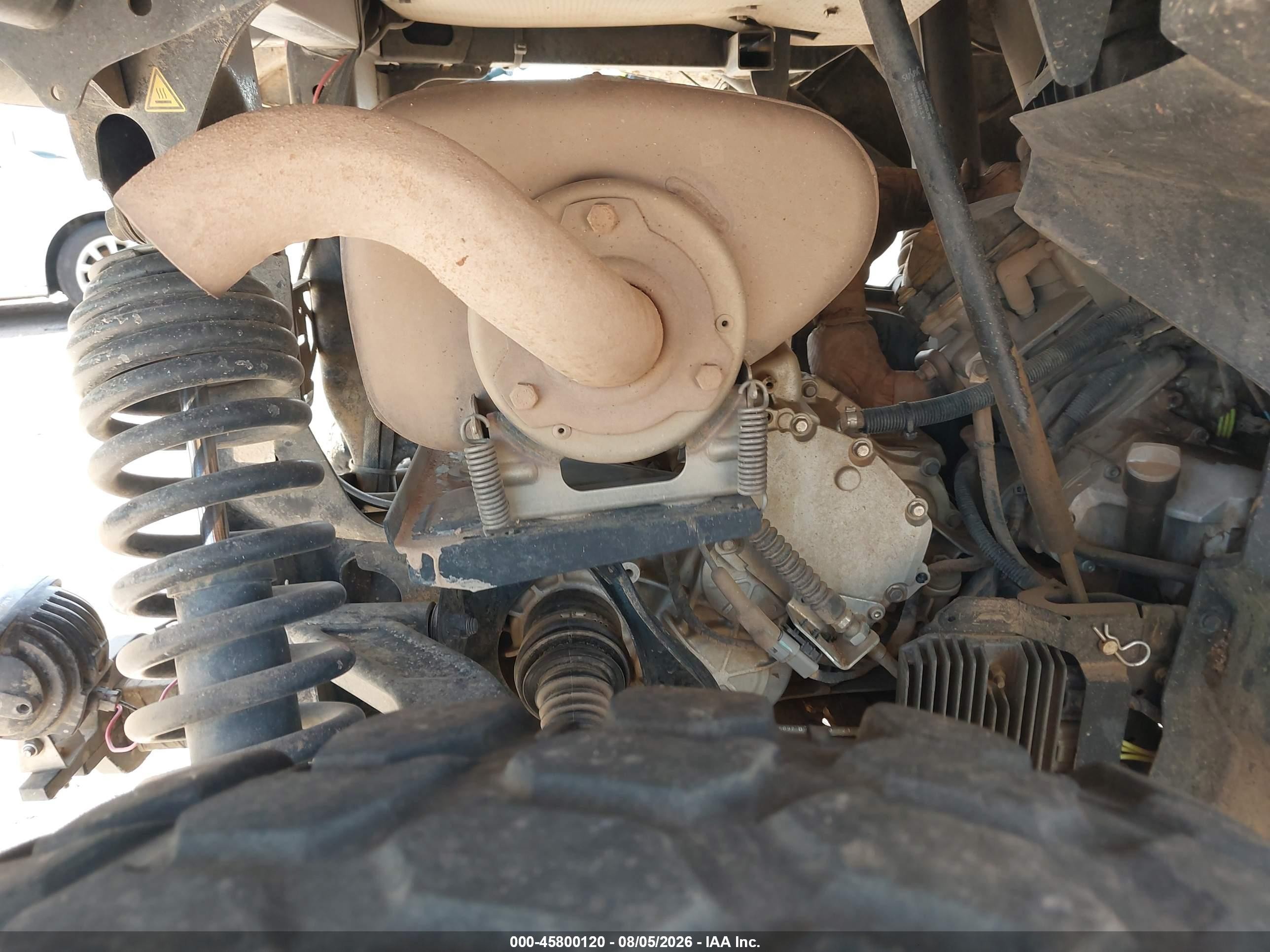 2023 Can-am/ brp Commander VIN 3JBACAX42PK000792 IAAI salvage auction — All Over, Salvage (Arizona), sold $4,200 on 2026-09-09 (photo 8)