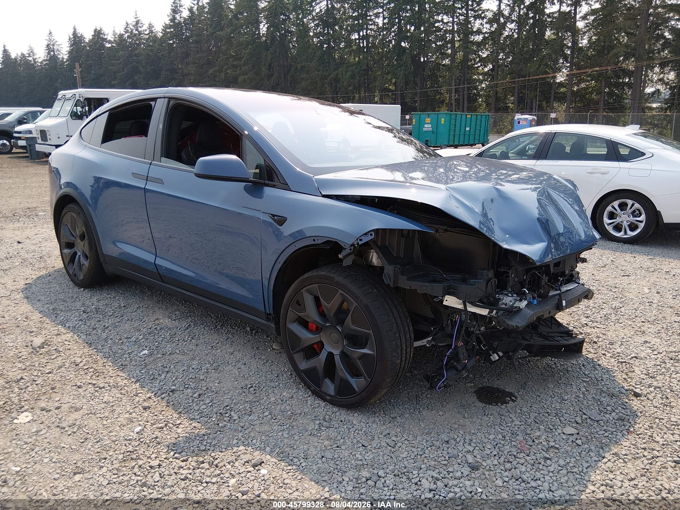 2026 Tesla Model X VIN 7SAXCBE65TF482195 — IAAI salvage auction photo