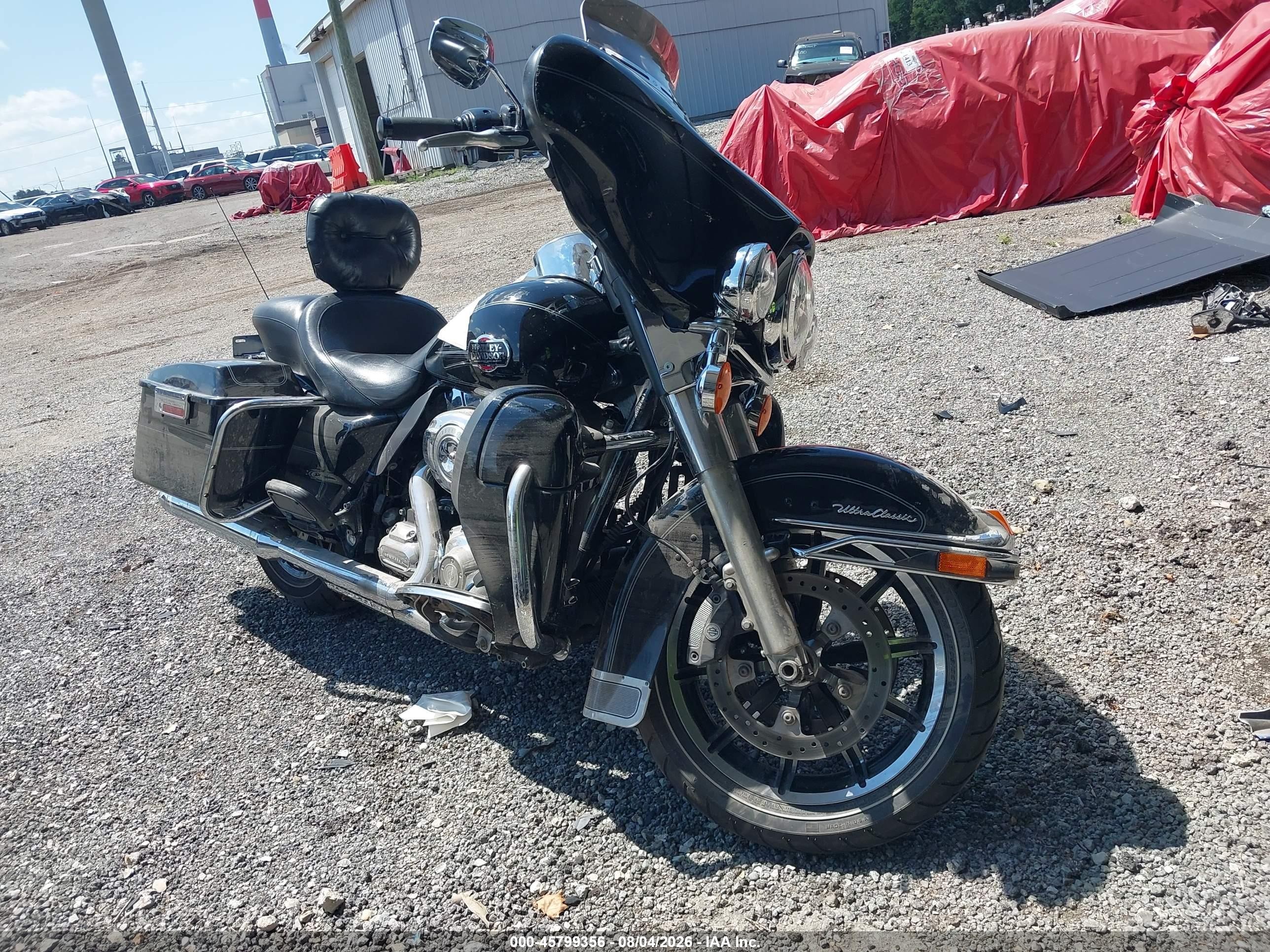 2010 Harley-davidson Flhtcu VIN 1HD1FC416AB620203 IAAI salvage auction — Water/Flood, Salvage (Indiana), sold $725 on 2026-09-02 (photo 1)