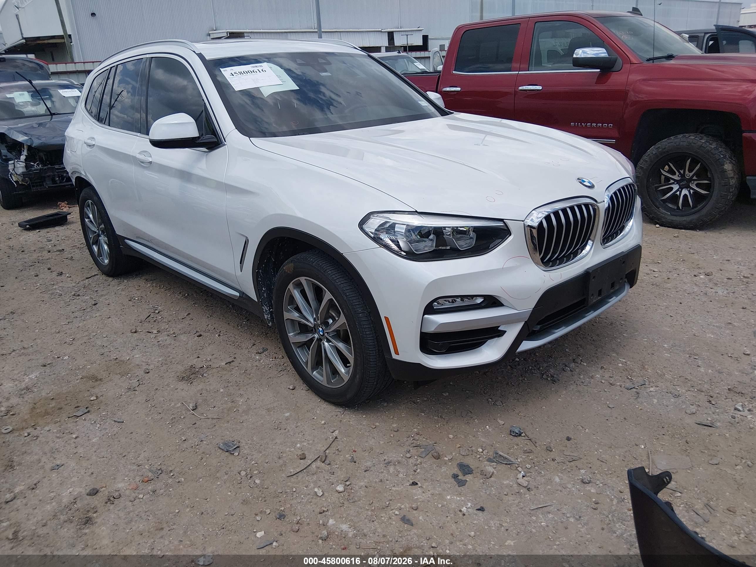 2019 BMW X3 VIN 5UXTR7C52KLF23364 — IAAI salvage auction photo