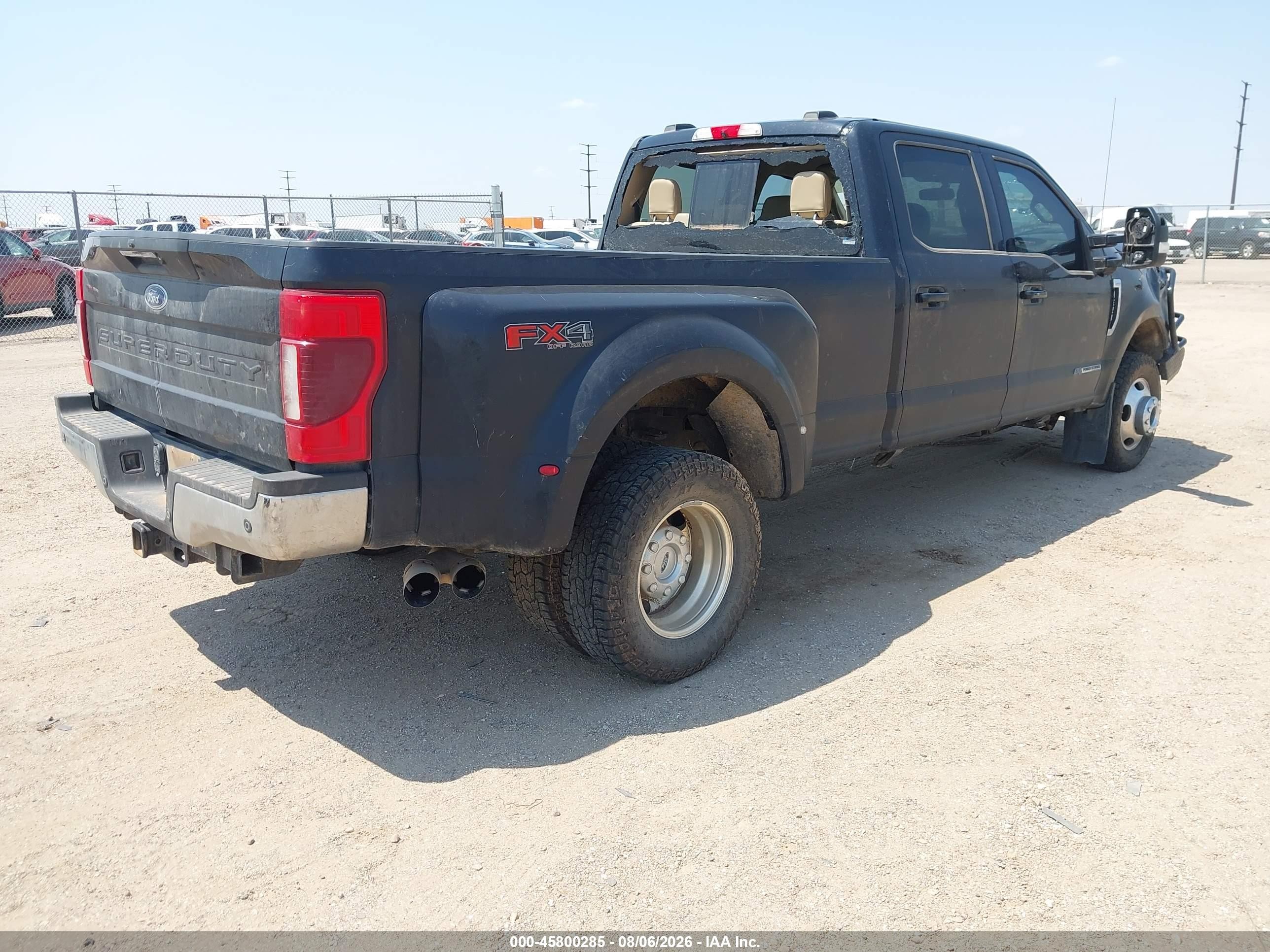 2020 Ford F-350 VIN 1FT8W3DT2LEE43605 IAAI salvage auction — Unknown, Salvage (Texas), sold $8,300 on 2026-09-25 (photo 4)