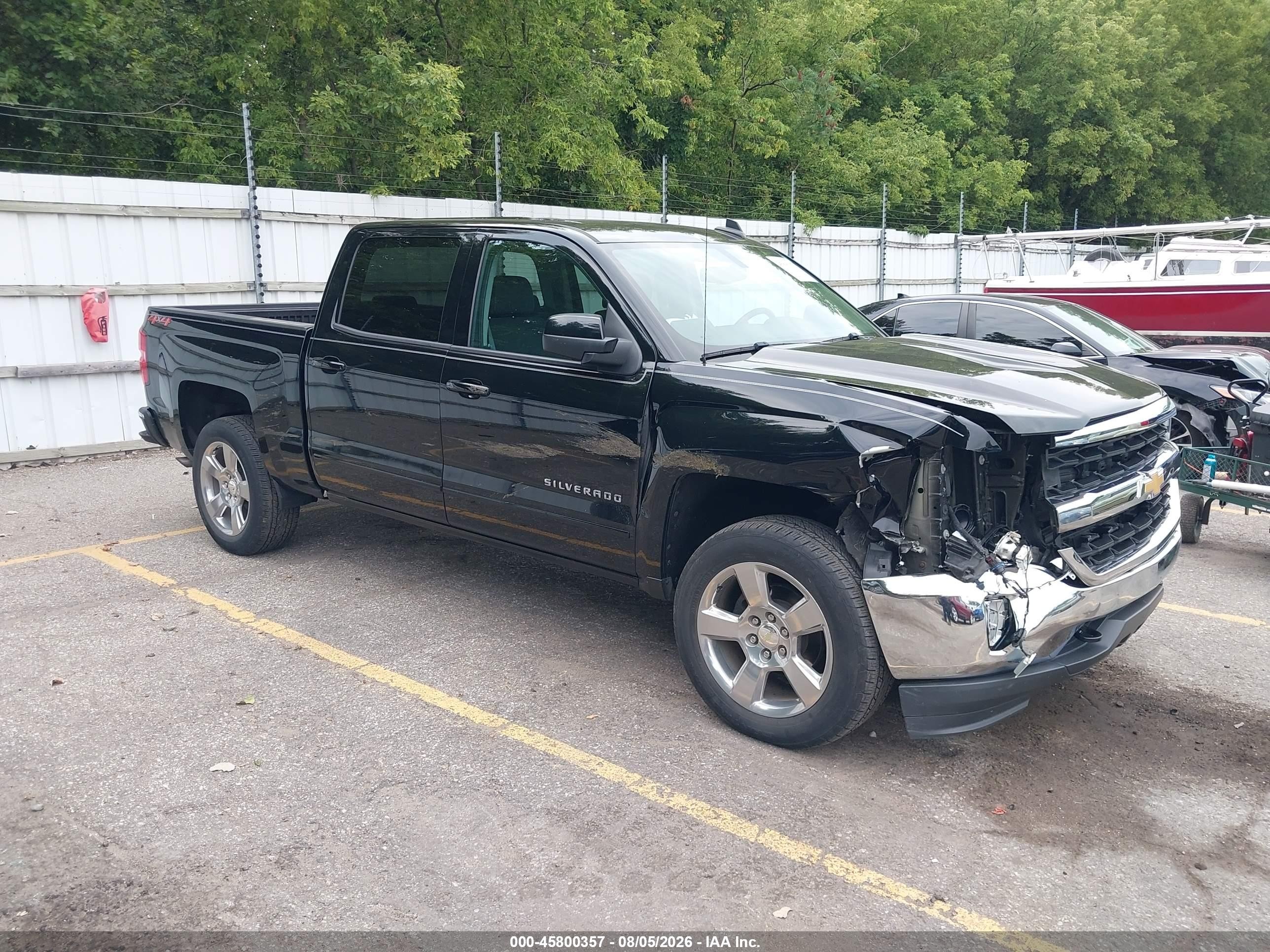 2018 Chevrolet Silverado 1500 VIN 3GCUKREC1JG244367 — IAAI salvage auction photo