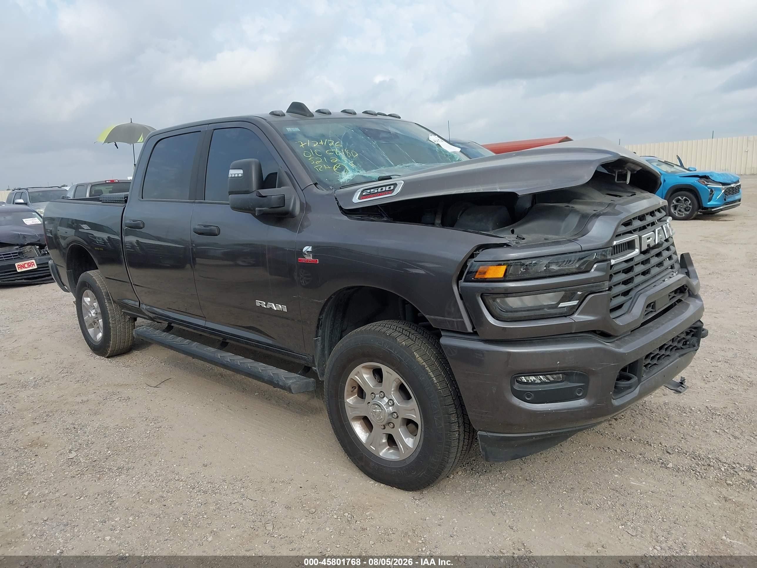 2025 Ram 2500 VIN 3C6UR5DLXSG521256 — IAAI salvage auction photo