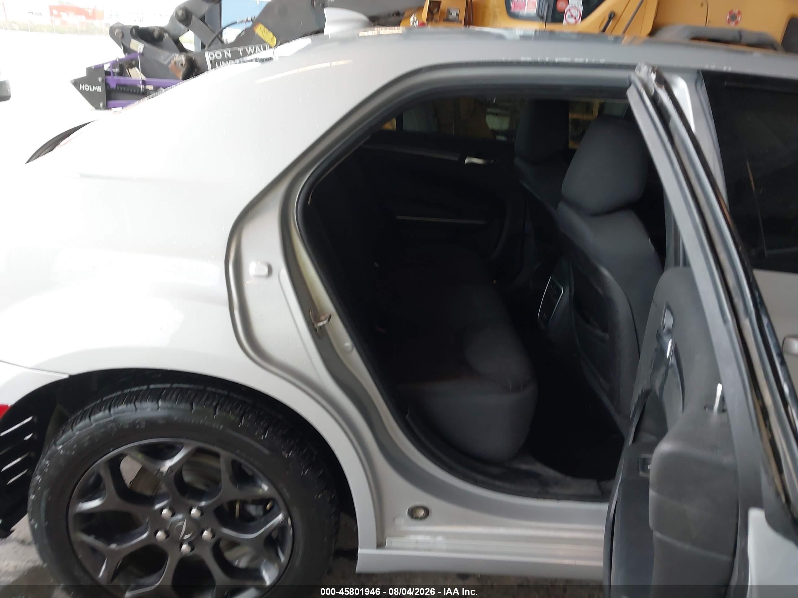 2019 Chrysler 300 VIN 2C3CCARG4KH602509 IAAI salvage auction — Side, Certificate Of Title (Nebraska), sold $2,750 on 2026-09-14 (photo 8)