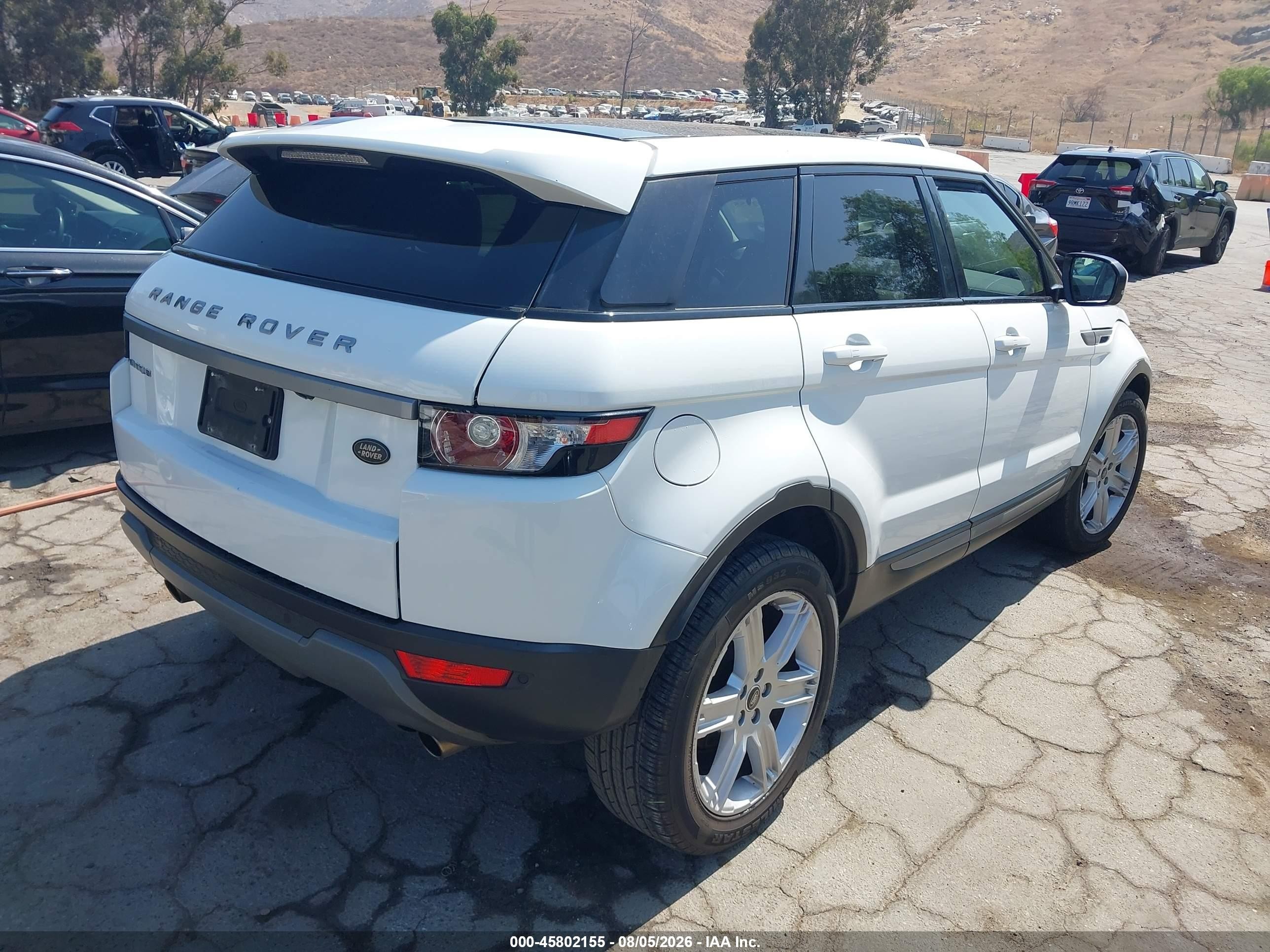 2013 Land rover Range rover evoque VIN SALVP2BG1DH821888 IAAI salvage auction — Side, Salvage (California), sold $2,150 on 2026-09-08 (photo 4)