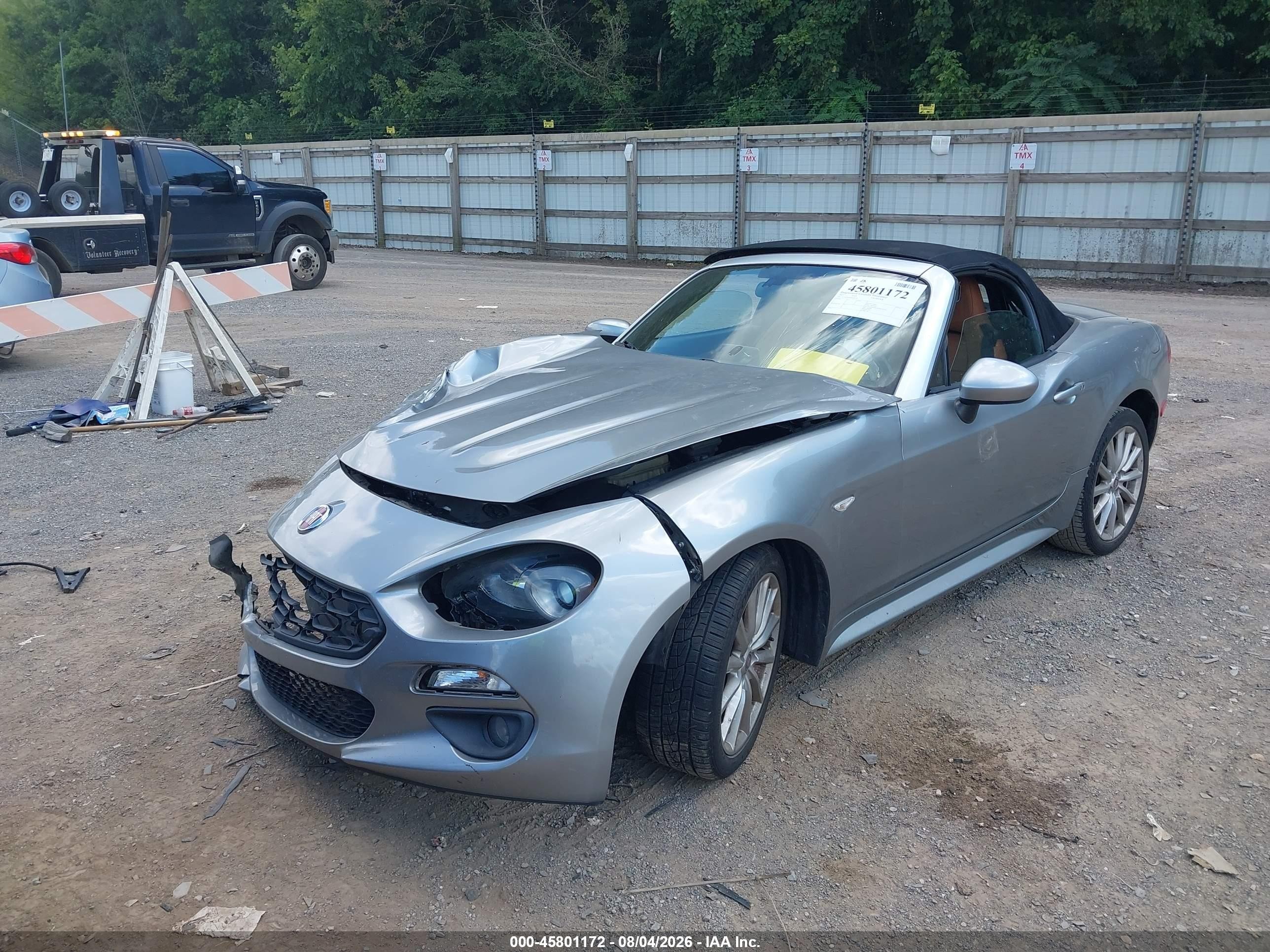 2017 Fiat 124 Spider VIN JC1NFAEK5H0105551 IAAI salvage auction — Unknown, Salvage (Tennessee), sold $1,400 on 2026-09-12 (photo 2)
