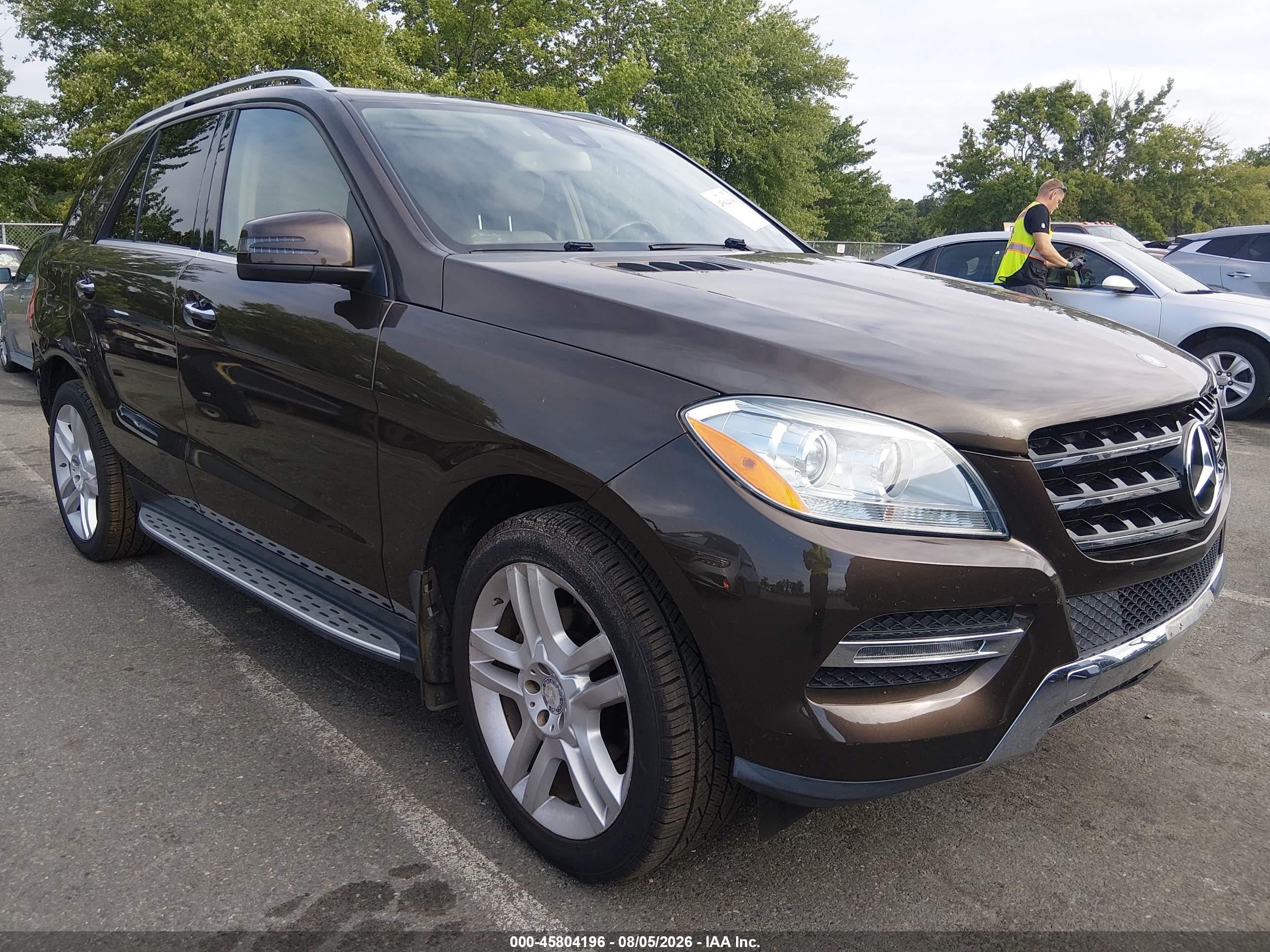 2013 Mercedes-Benz ML-Class VIN 4JGDA5HB3DA162136 — IAAI salvage auction photo