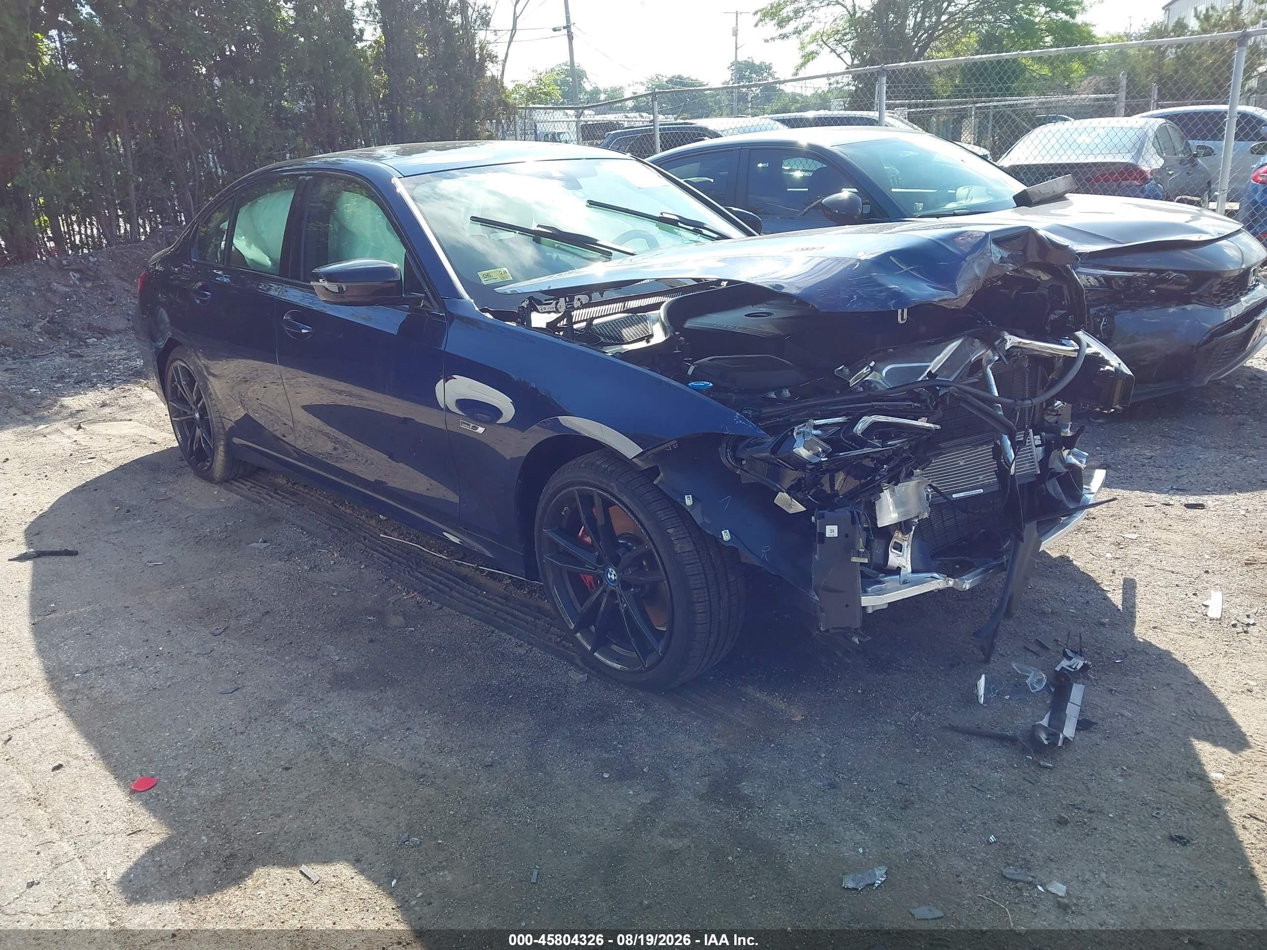 2023 BMW 3 Series VIN 3MW39FS02P8C96879 — IAAI salvage auction photo