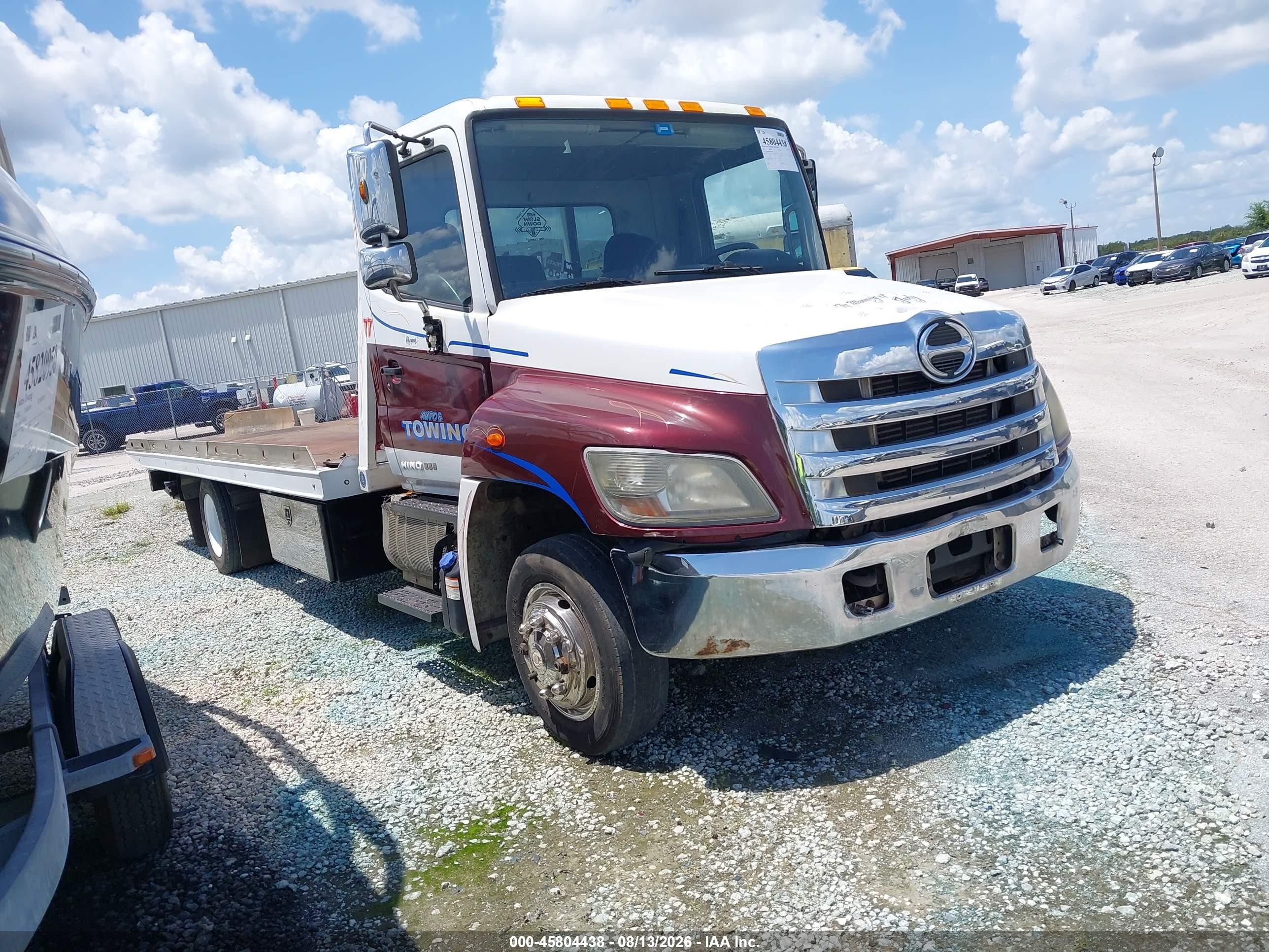 2014 Hino 258/268 VIN 5PVNE8JN5E4S50480 — IAAI salvage auction photo