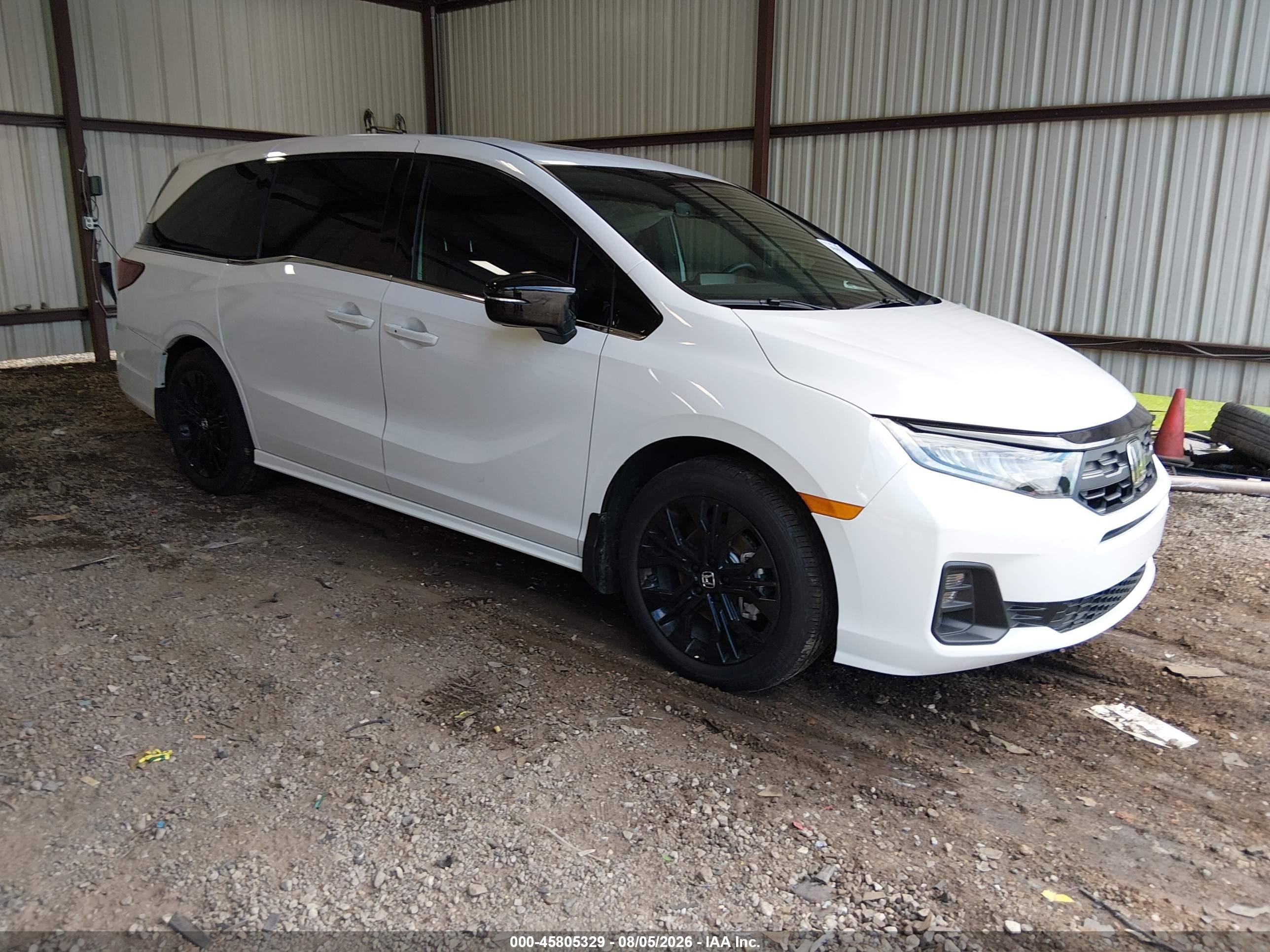 2026 Honda Odyssey VIN 5FNRL6H7XTB015808 — IAAI salvage auction photo
