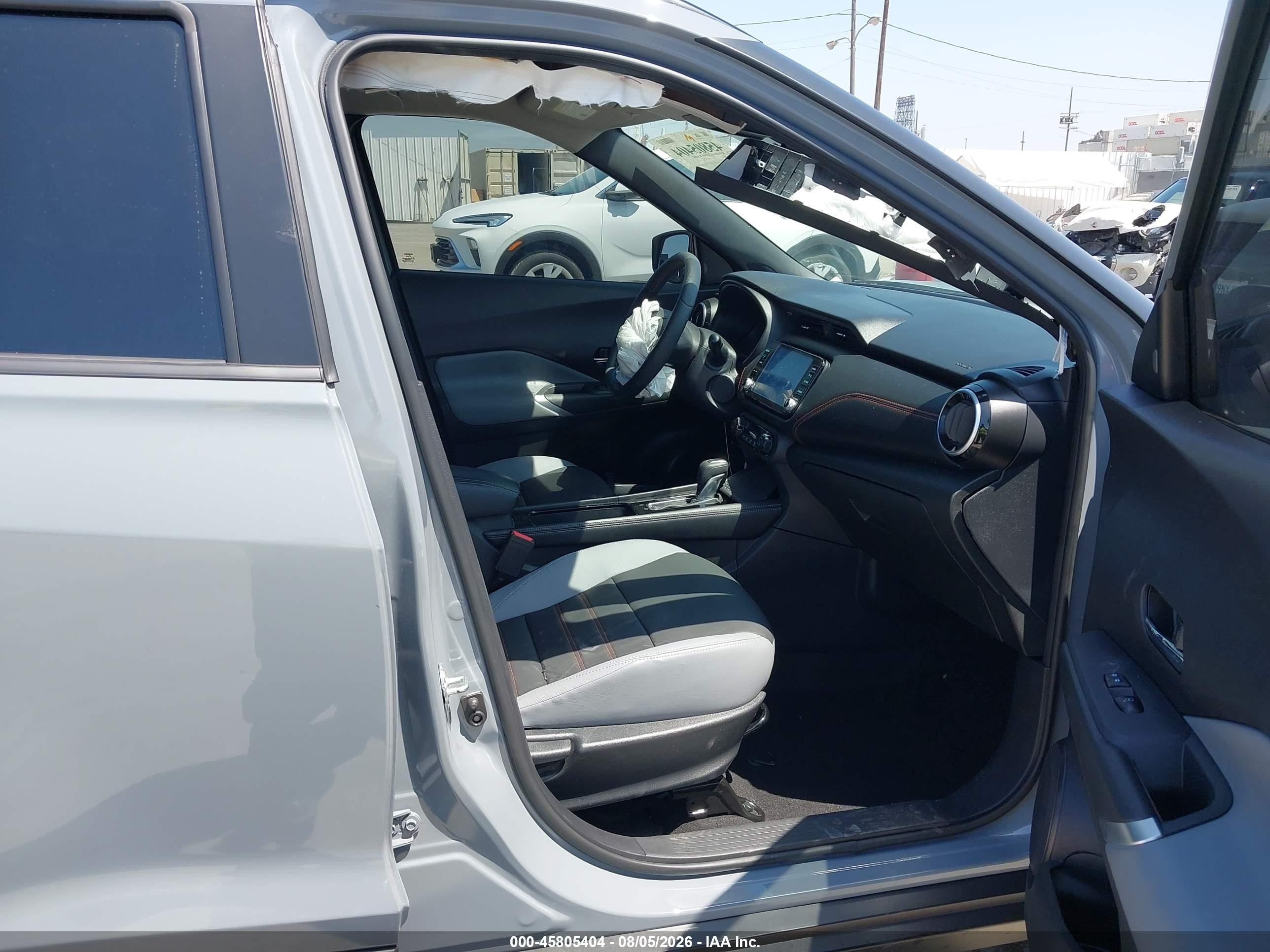 2024 Nissan Kicks VIN 3N1CP5DV4RL552860 IAAI salvage auction — Unknown, Salvage (California), sold $4,100 on 2026-09-13 (photo 5)