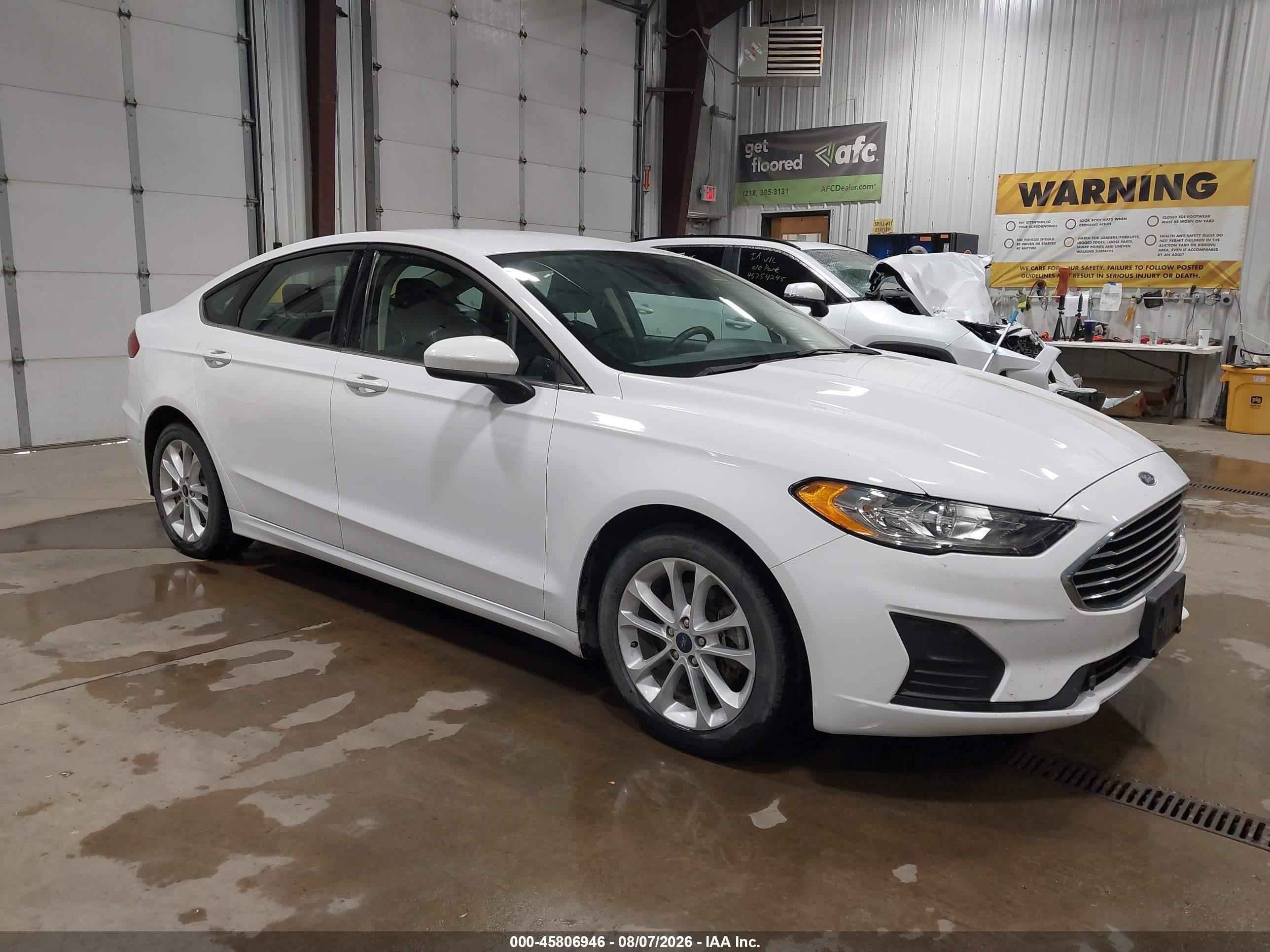 2020 Ford Fusion VIN 3FA6P0LU8LR263822 — IAAI salvage auction photo