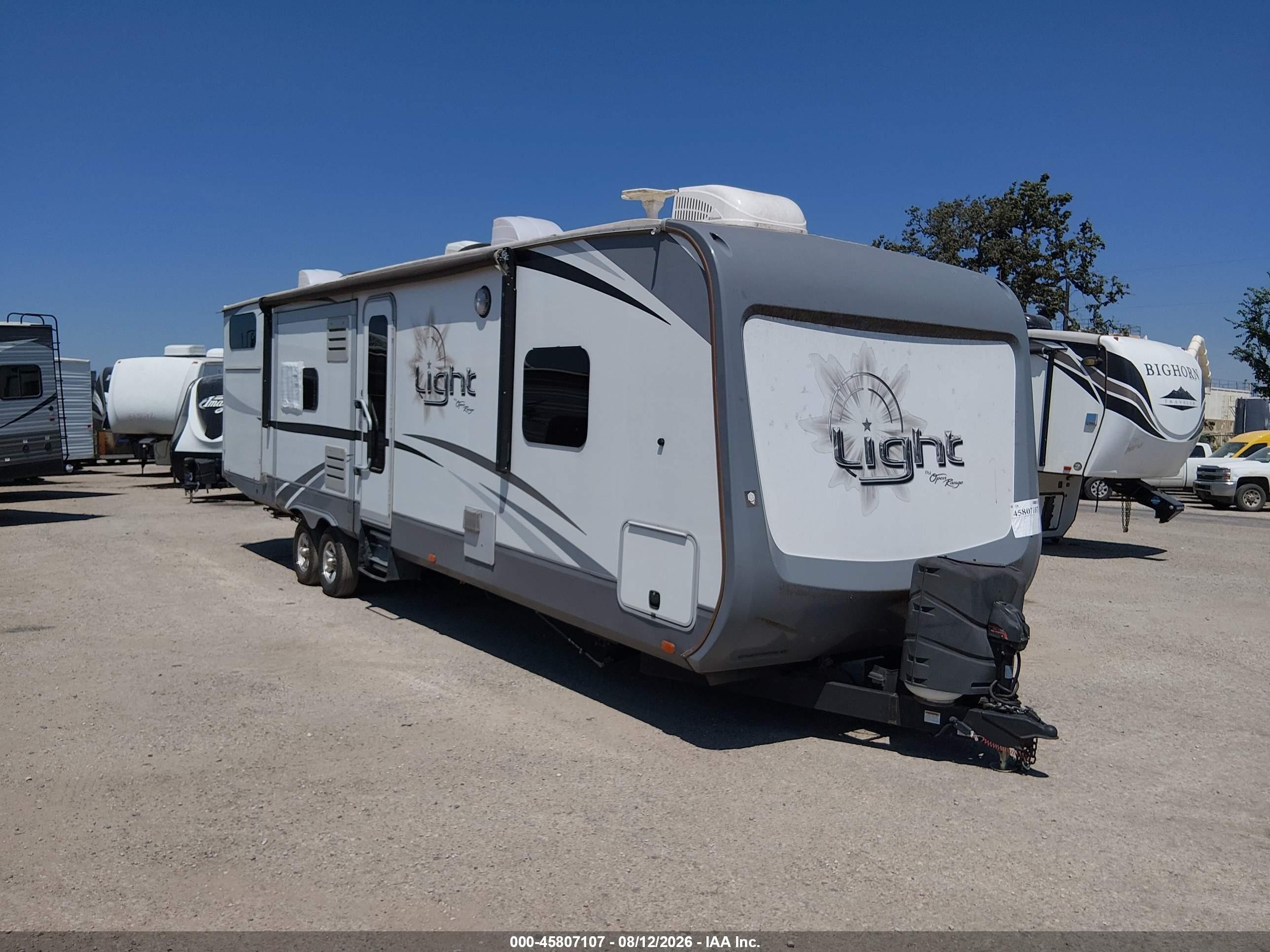 2017 Highland Ridge Lite VIN 58TTX3727H3029163 — IAAI salvage auction photo