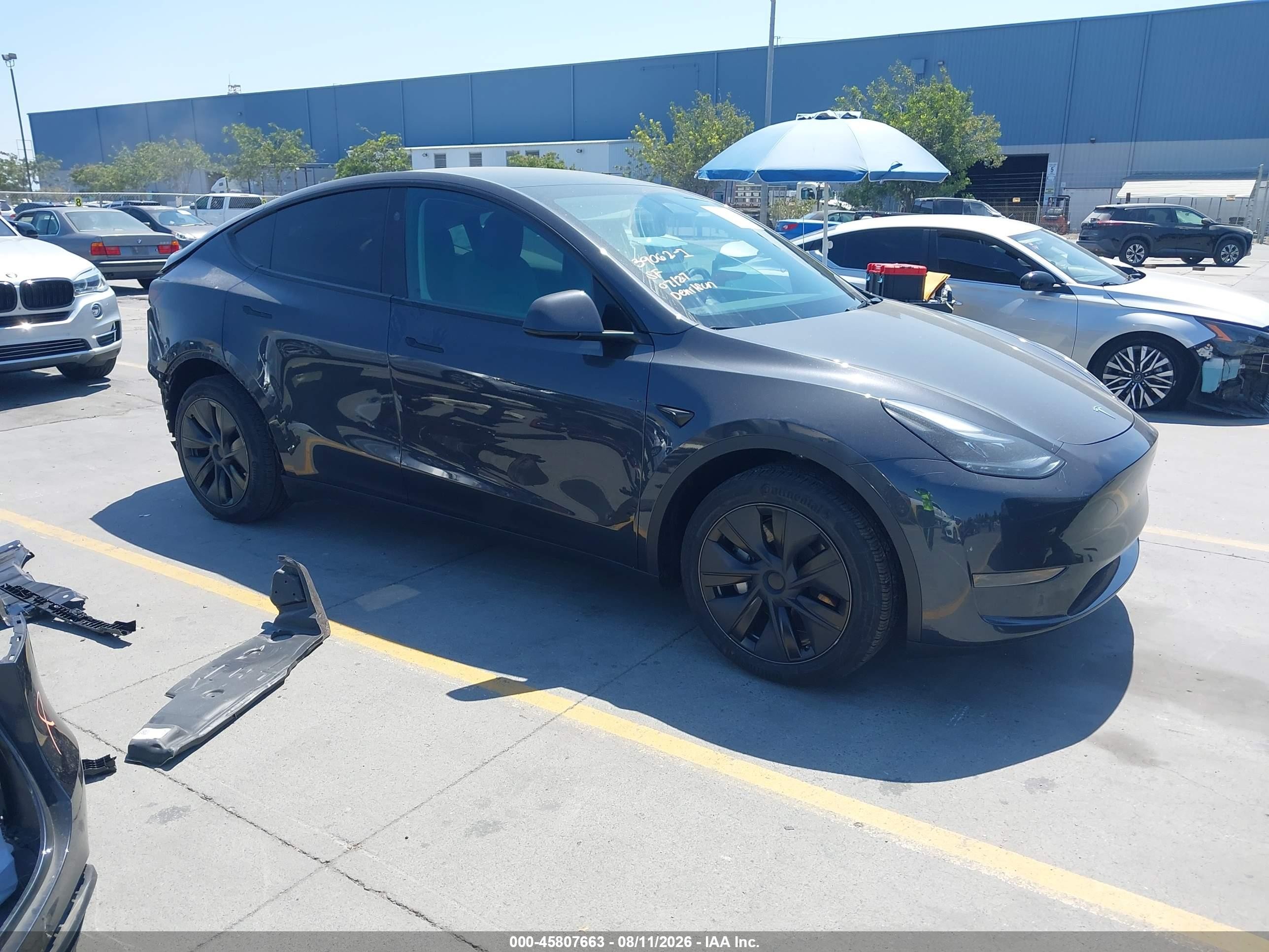 2025 Tesla Model y VIN 7SAYGDED5SF314090 IAAI salvage auction — Rear End, Salvage (California), sold $12,400 on 2026-09-05 (photo 1)