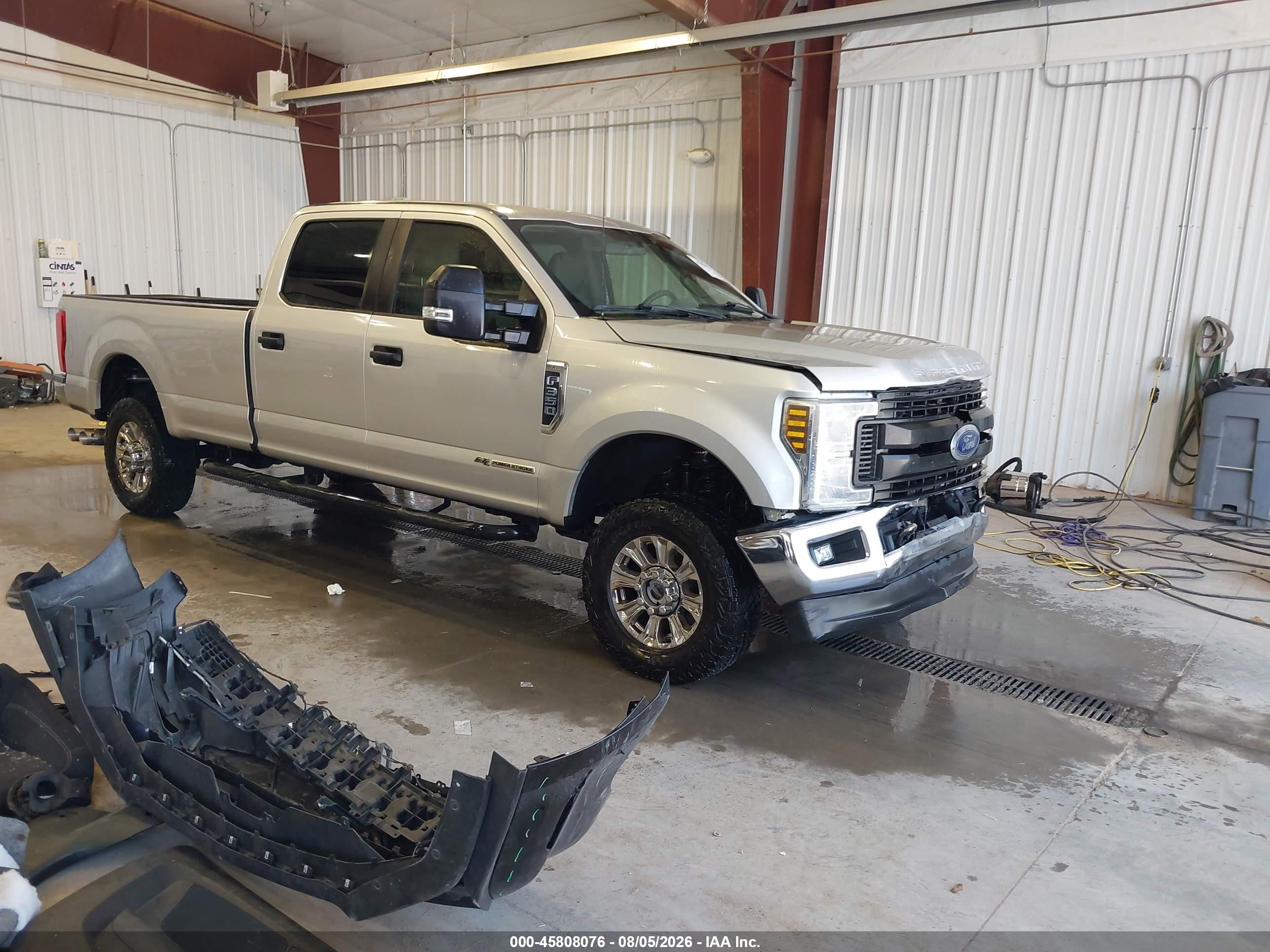 2018 Ford F-350 VIN 1FT8W3BT0JEC12489 — IAAI salvage auction photo