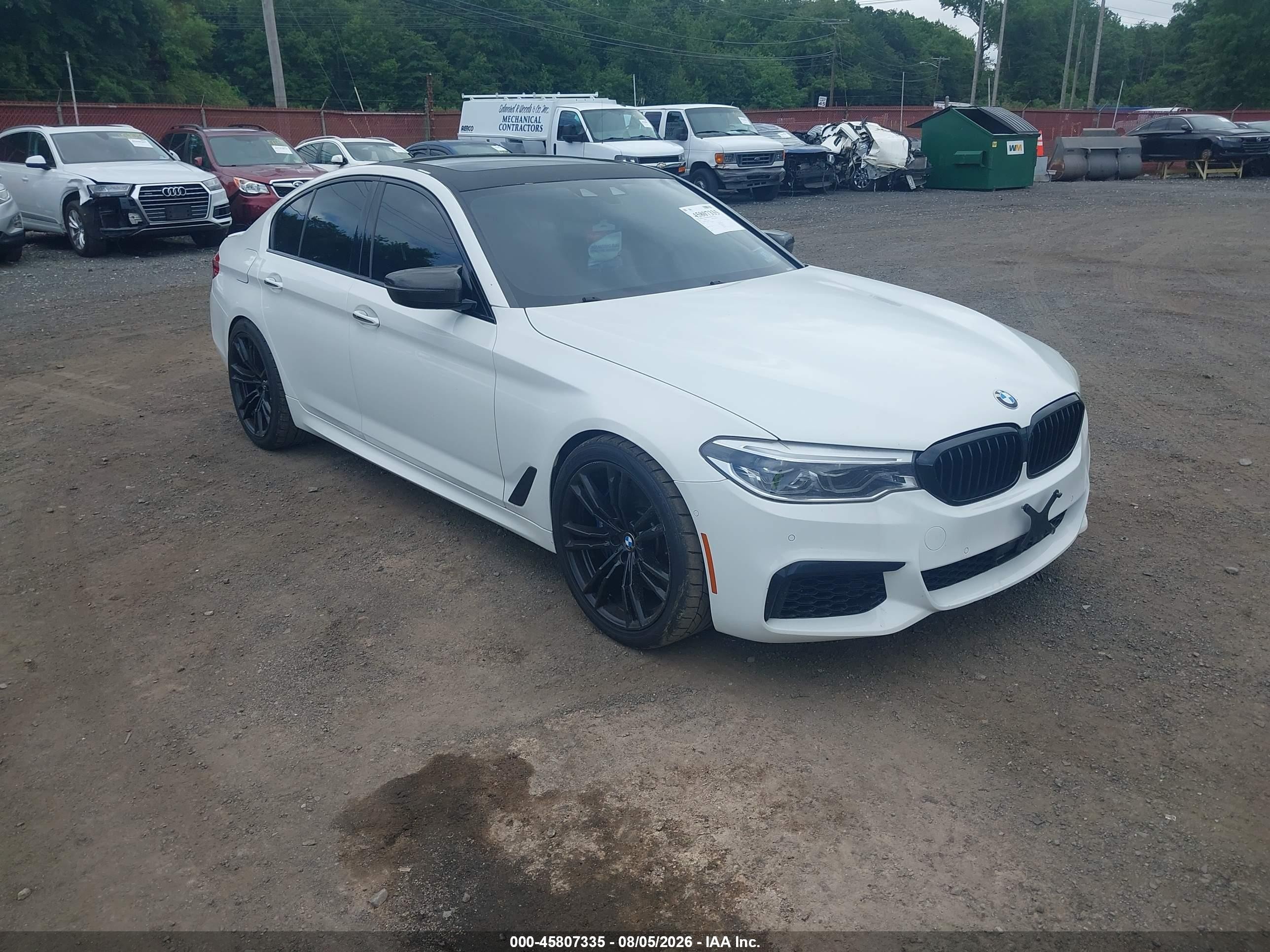 2018 BMW M550i xDrive VIN WBAJB9C55JG464546 — IAAI salvage auction photo