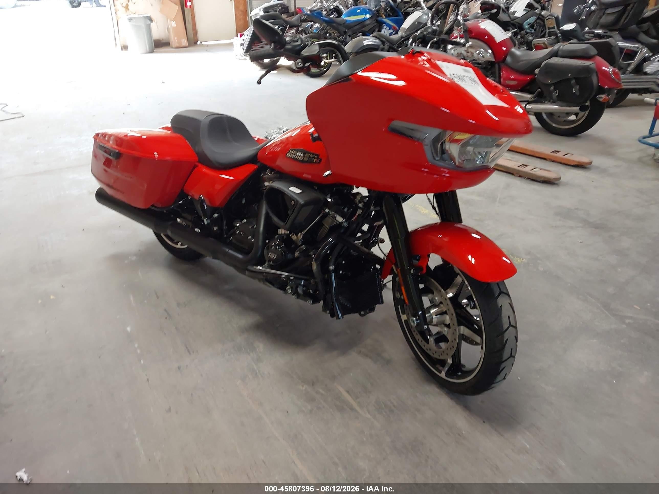 2026 Harley-Davidson FLTRX VIN 1HD1KH71XTB625640 — IAAI salvage auction photo
