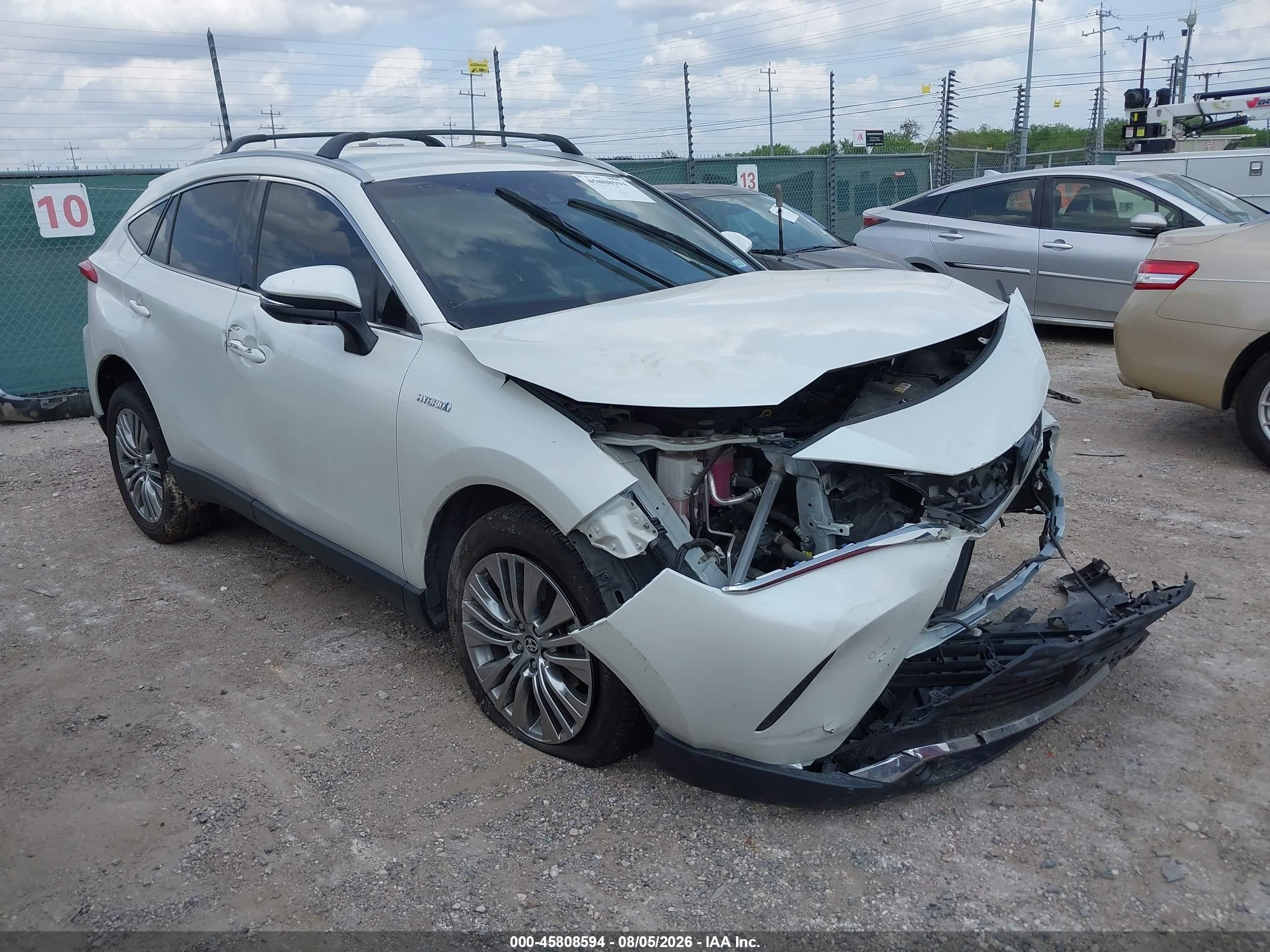 2021 Toyota Venza VIN JTEAAAAH0MJ029117 — IAAI salvage auction photo