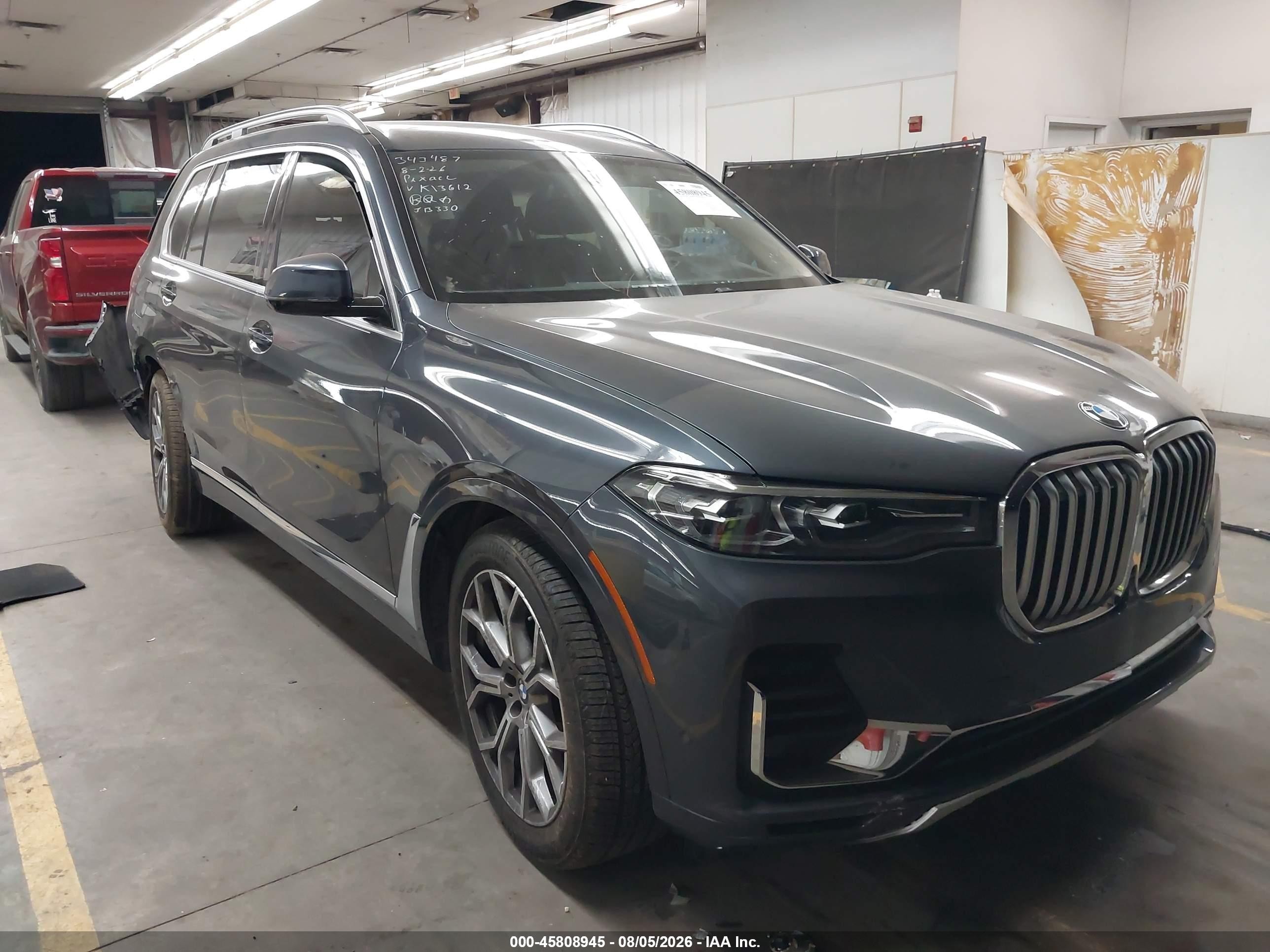 2022 BMW X7 VIN 5UXCW2C03N9K13612 — IAAI salvage auction photo