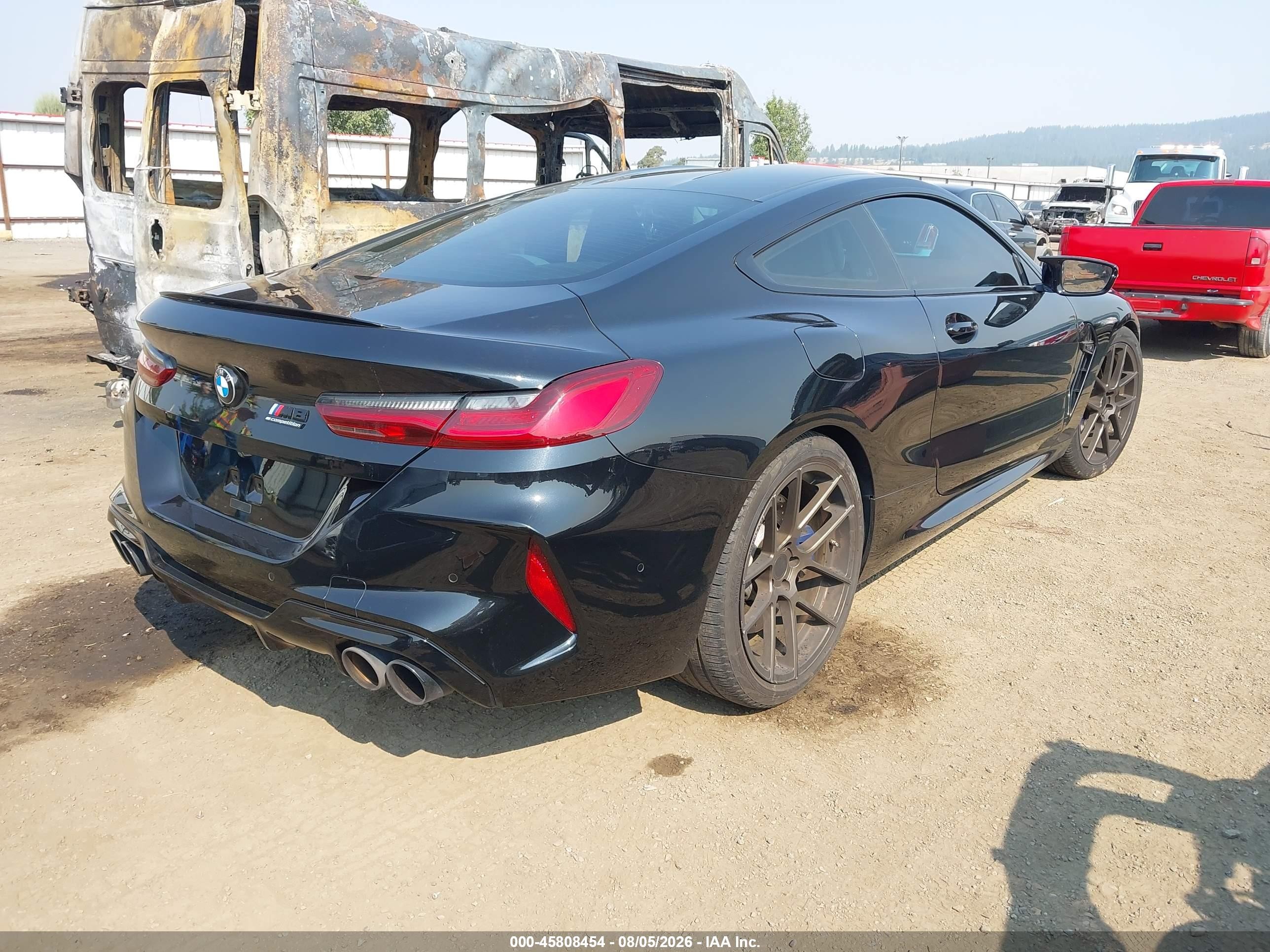 2020 BMW M8 VIN WBSAE0C00LCD15431 IAAI salvage auction — Side, Bill Of Sale (Washington), sold $23,500 on 2026-09-13 (photo 4)