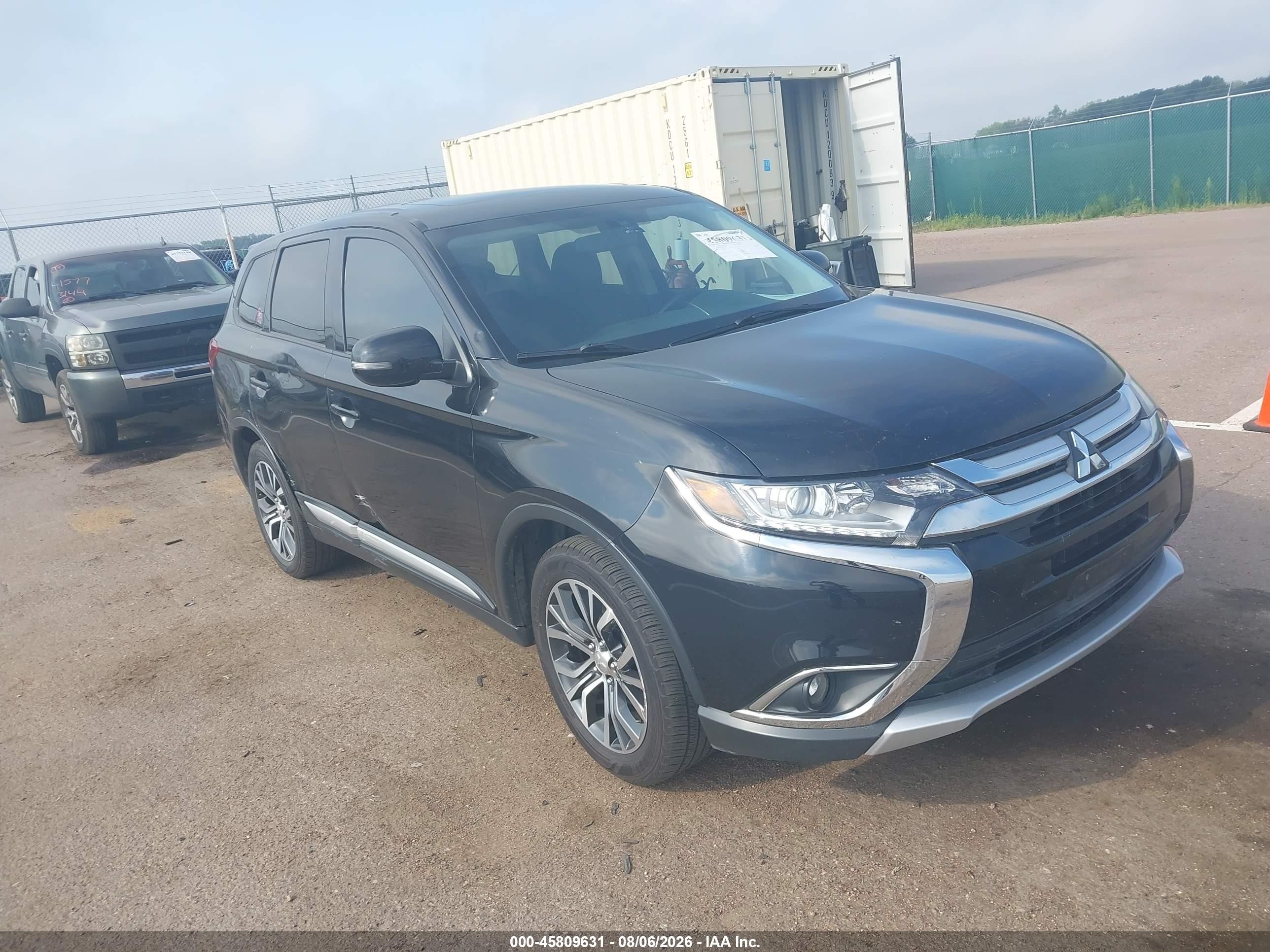 2018 Mitsubishi Outlander VIN JA4AZ3A31JZ016316 IAAI salvage auction — Side, Regular (South Dakota), sold $2,200 on 2026-09-12 (photo 1)