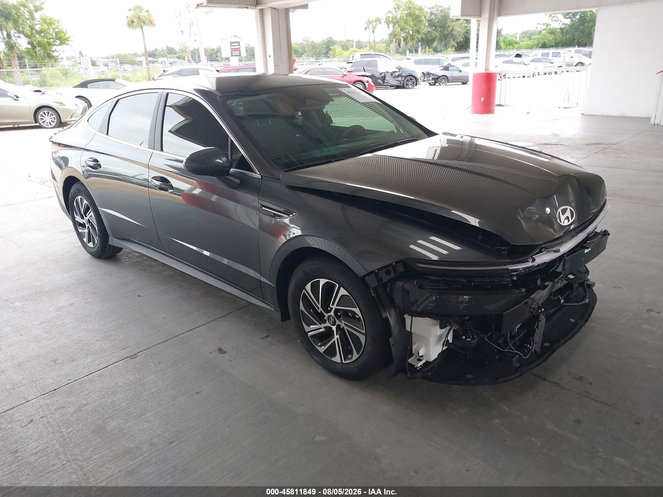 2026 Hyundai Sonata Hybrid VIN KMHL24JJ9TA177663 — IAAI salvage auction photo