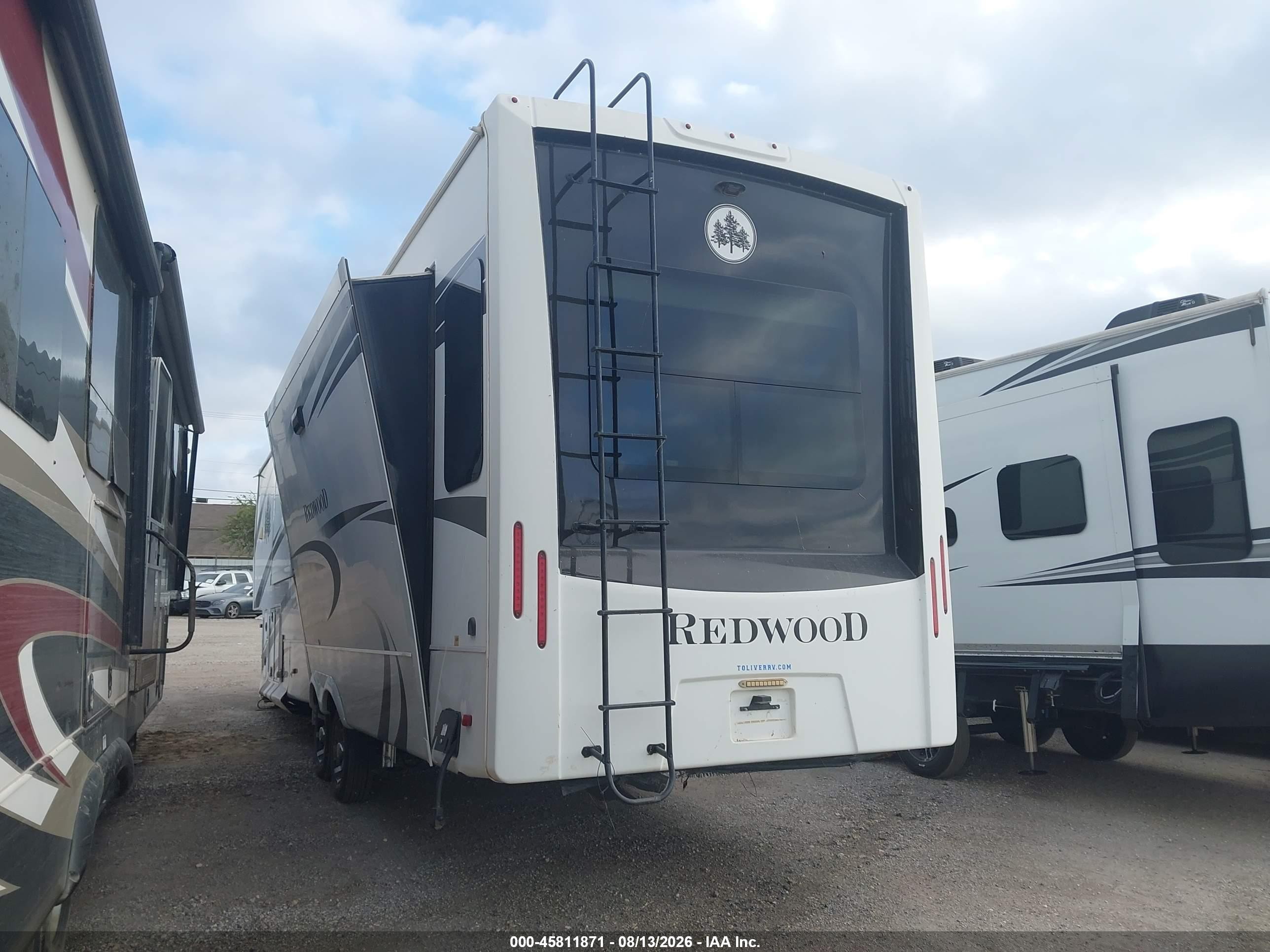 2020 Thor Other VIN 4YDF39023L9340179 IAAI salvage auction — Water/Flood, Certificate Of Destruction (Florida), sold $5,450 on 2026-09-28 (photo 6)