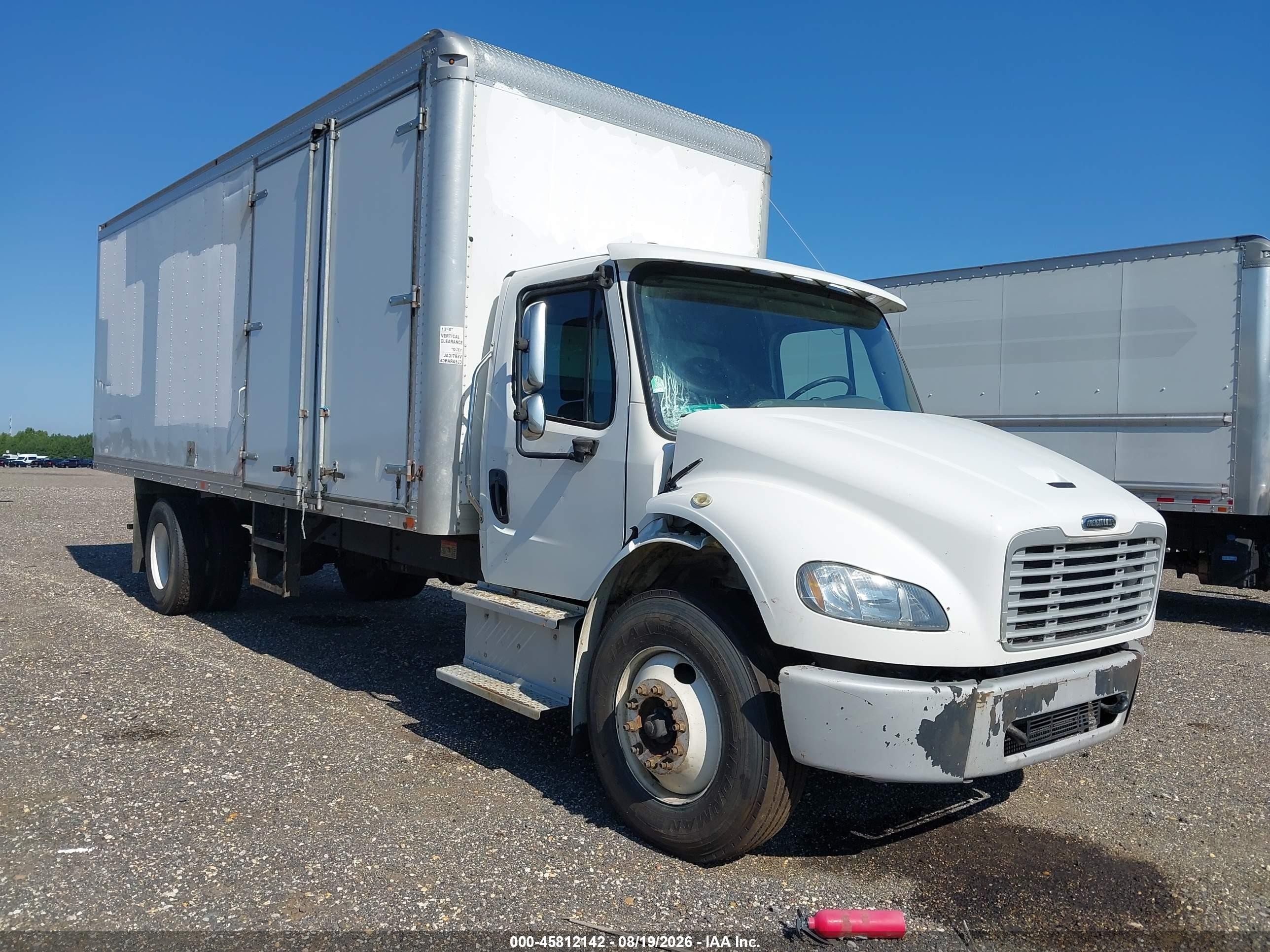 2019 Freightliner M2 106 VIN 1FVACWFC0KHKK4667 — IAAI salvage auction photo