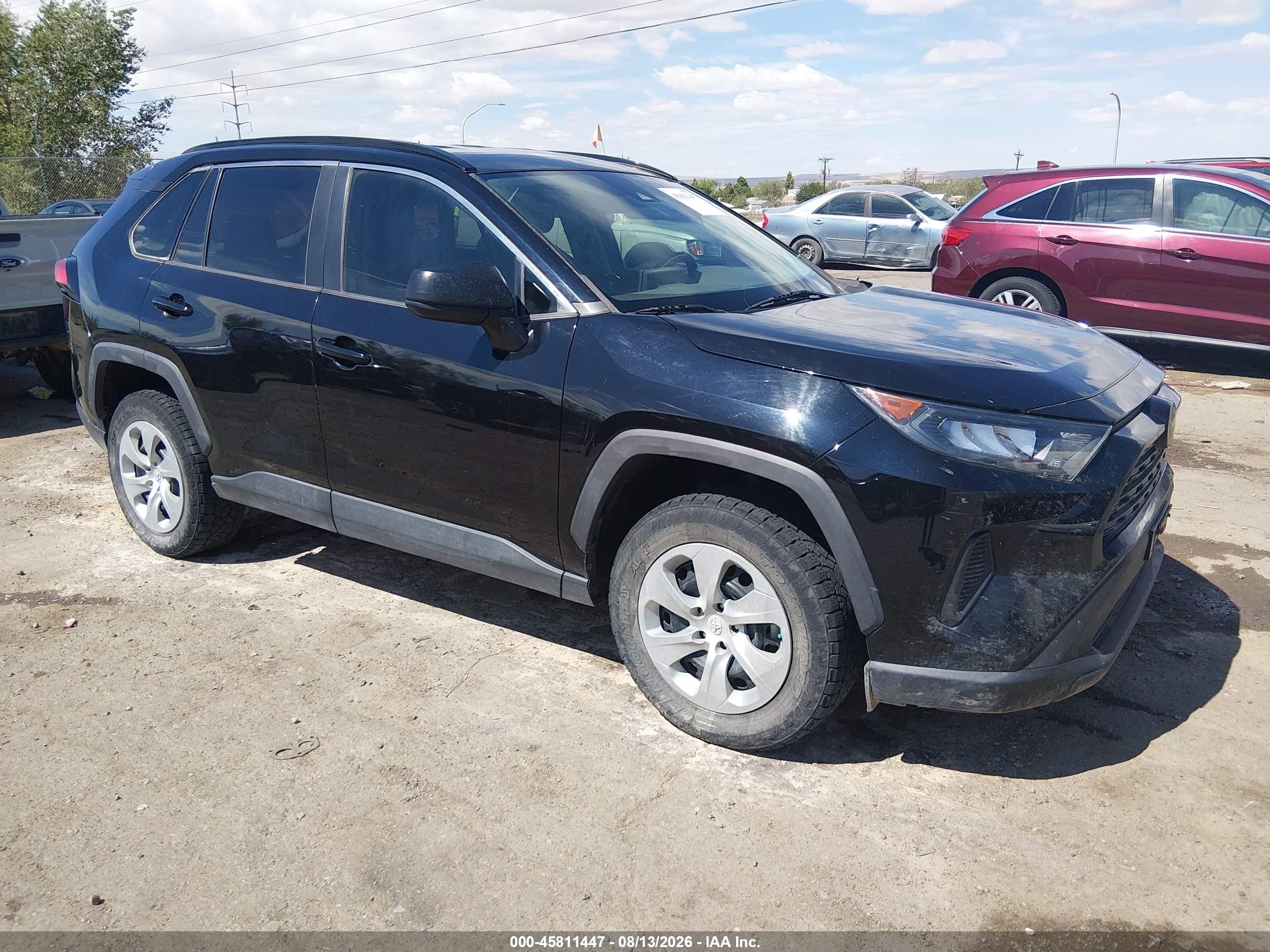 2021 Toyota RAV4 VIN 2T3F1RFVXMW140931 — IAAI salvage auction photo