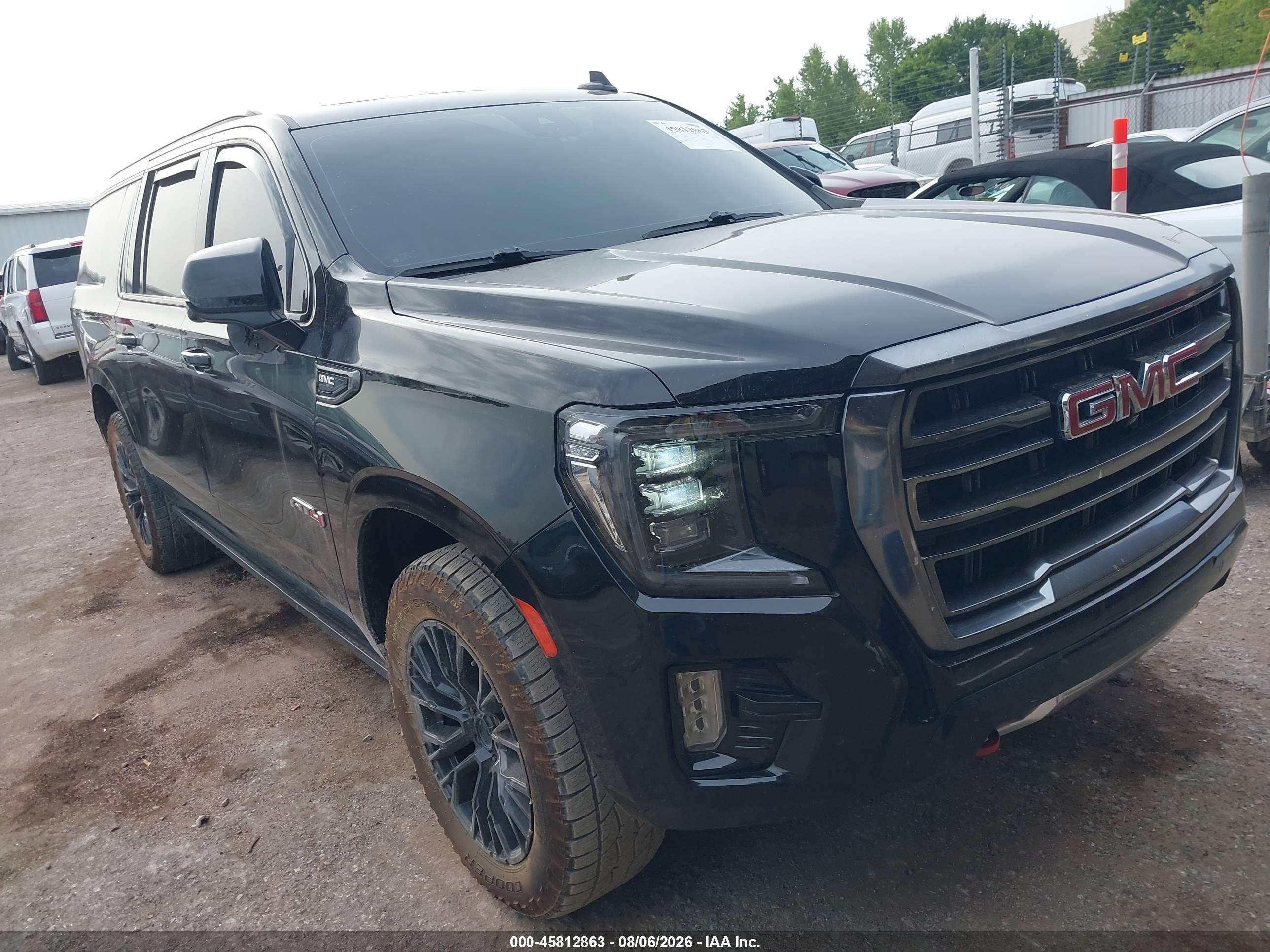 2023 GMC Yukon XL VIN 1GKS2HKD1PR146693 — IAAI salvage auction photo