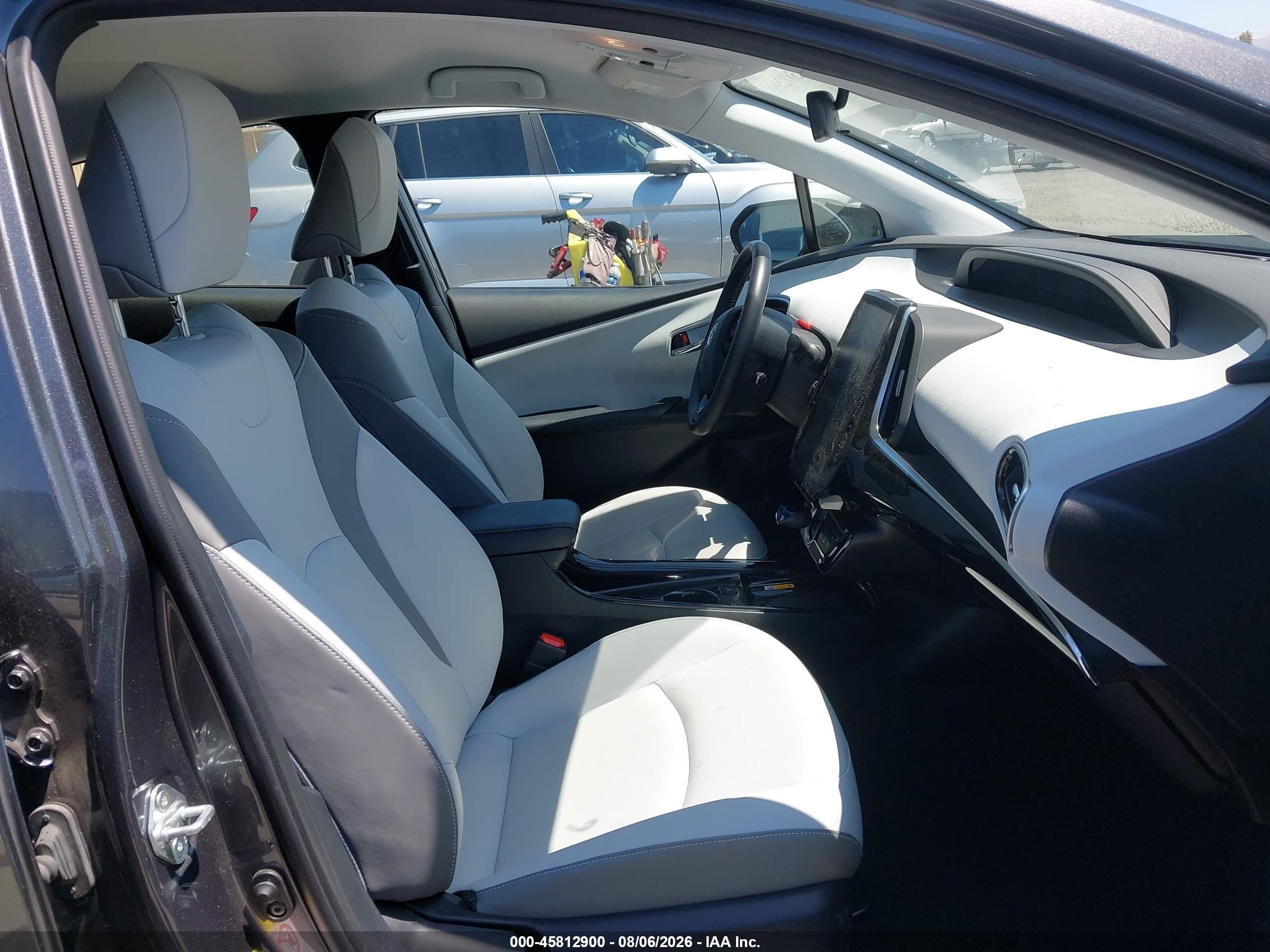 2022 Toyota Prius VIN JTDKAMFP1N3217824 IAAI salvage auction — Unknown, Salvage (California), sold $9,600 on 2026-09-29 (photo 5)