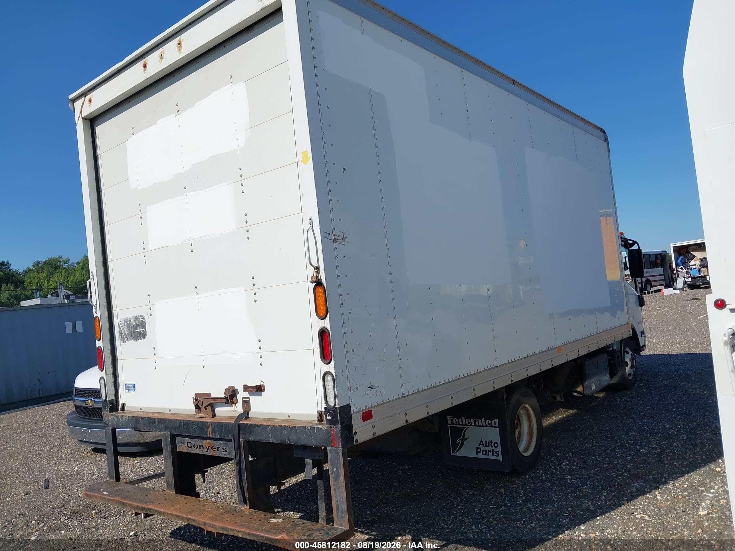 2018 Isuzu Npr Hd VIN JALC4W164J7009816 IAAI salvage auction — Front End, Clear (Maryland), sold $7,000 on 2026-09-09 (photo 4)