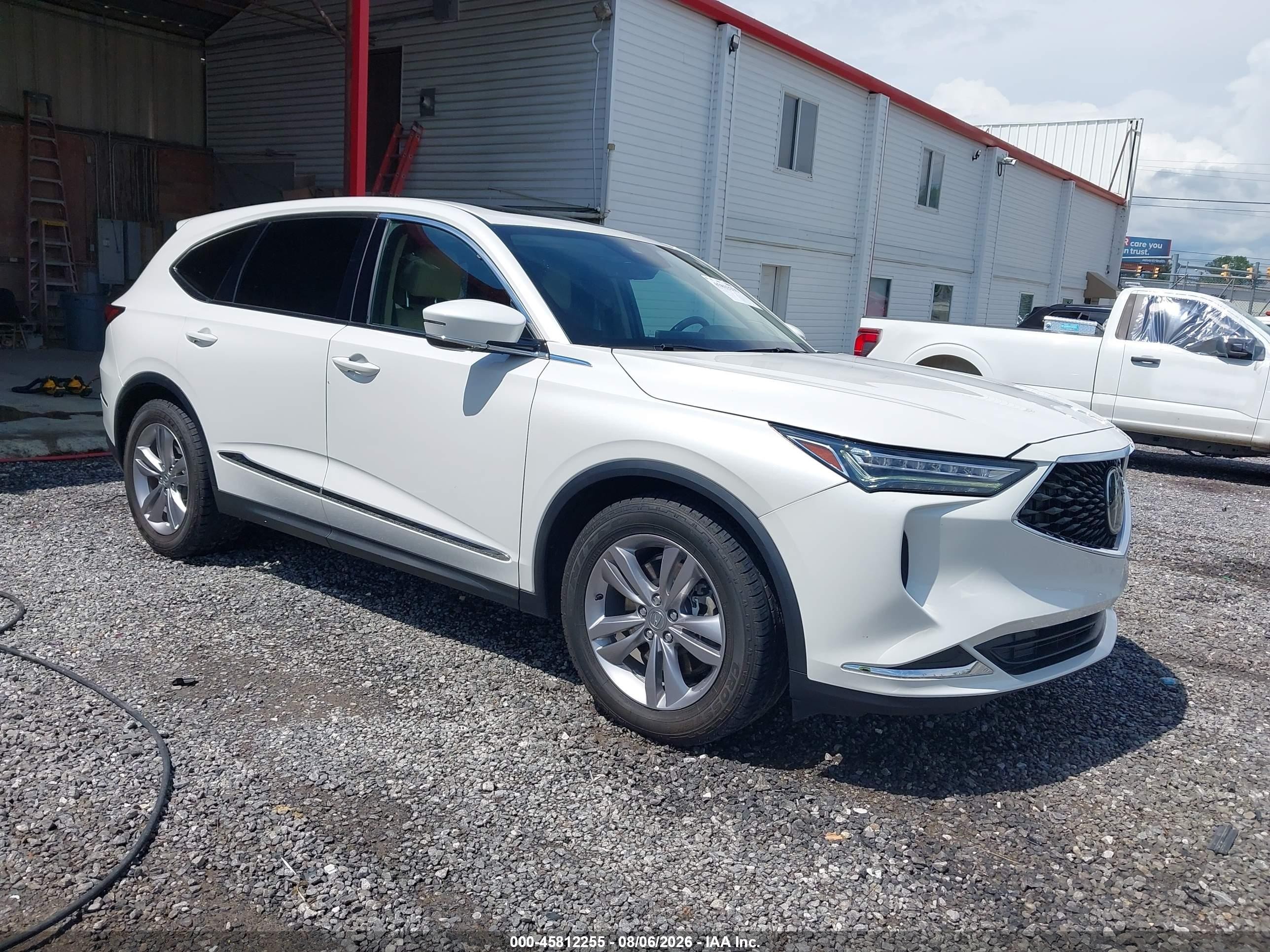 2023 Acura MDX VIN 5J8YE1H36PL030025 — IAAI salvage auction photo