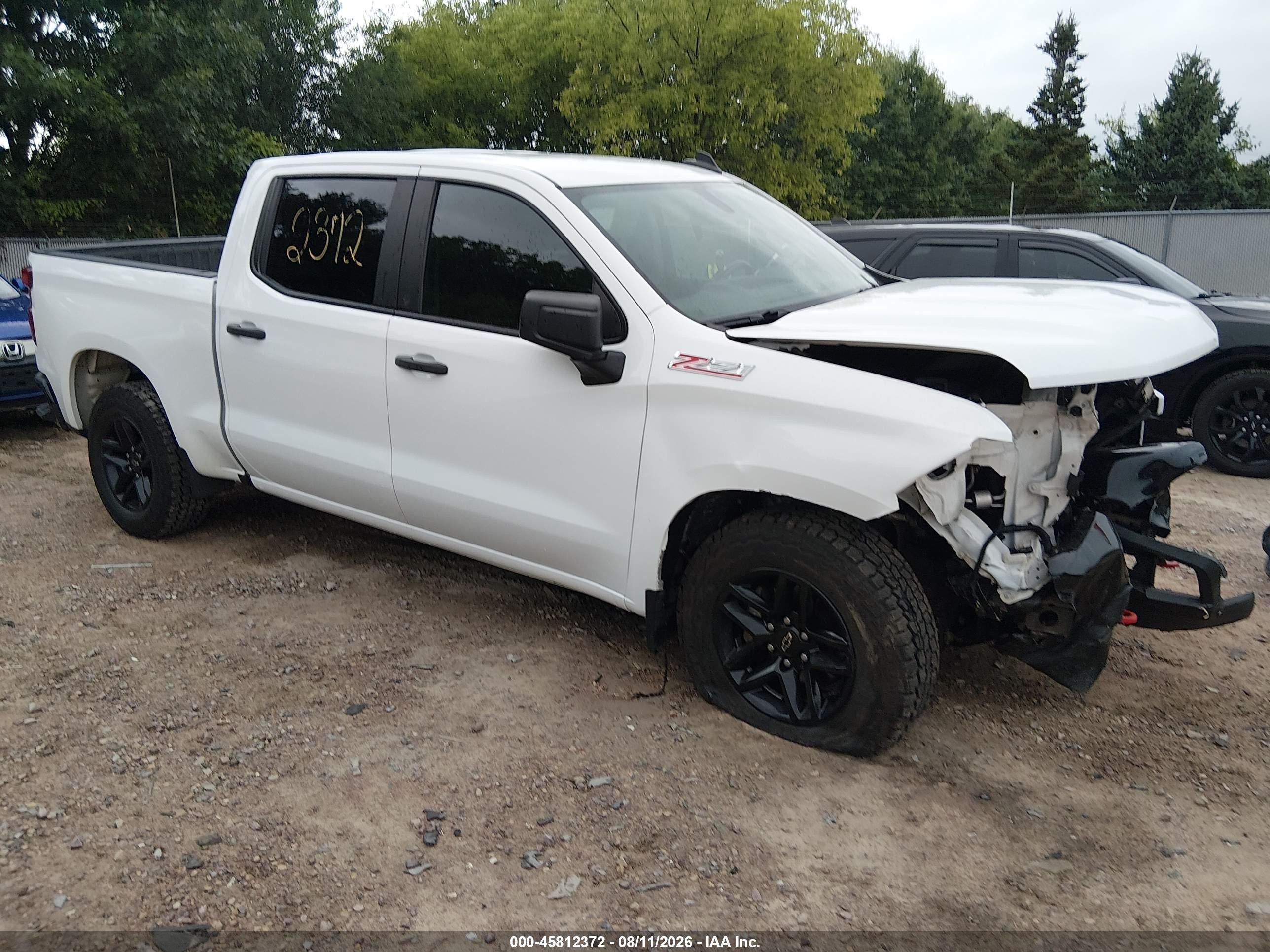 2019 Chevrolet Silverado 1500 VIN 1GCPYCEF2KZ171093 — IAAI salvage auction photo