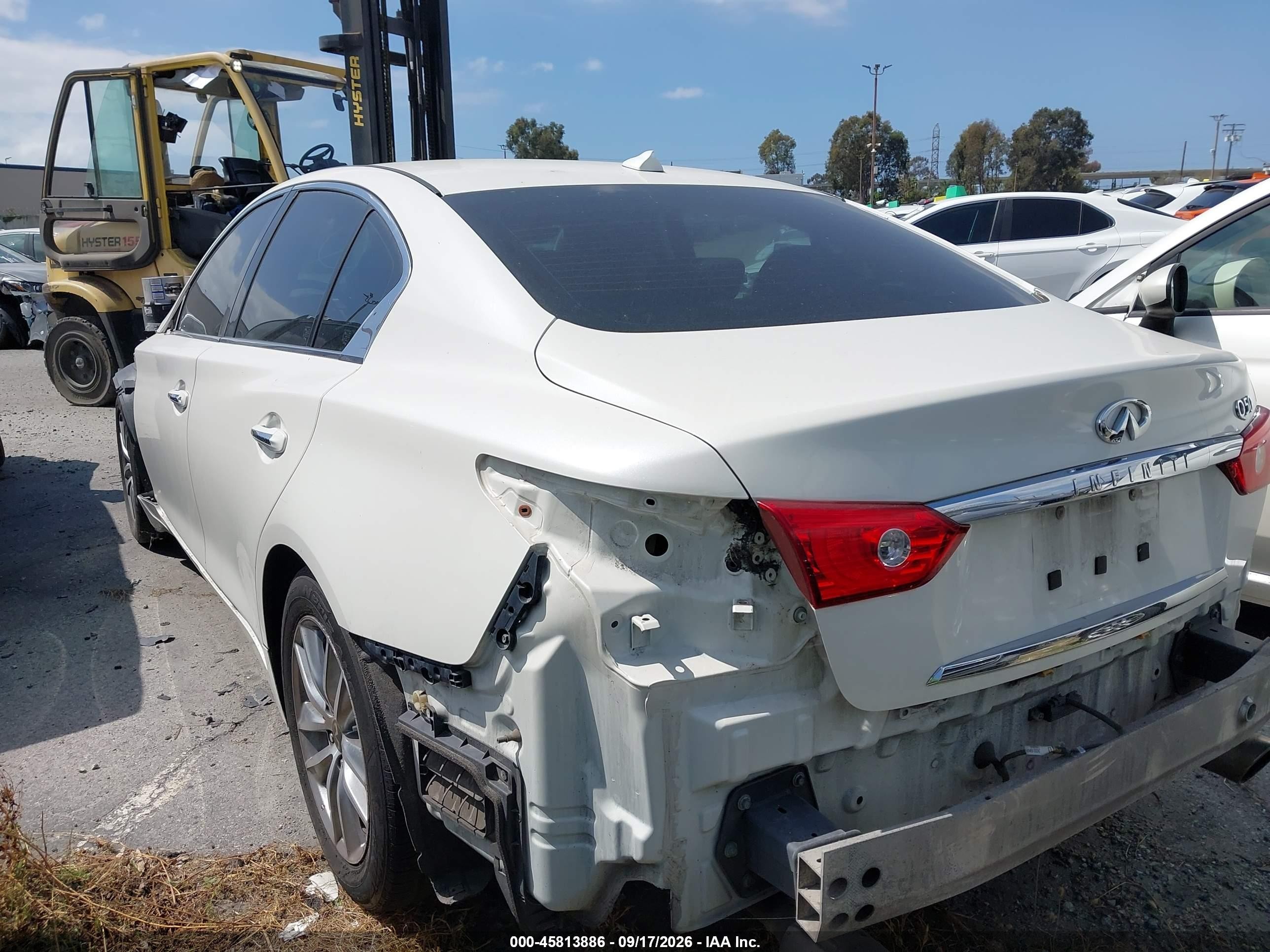 2016 Infiniti Q50 VIN JN1CV7AP2GM203058 IAAI salvage auction — Vandalized, Non-Repairable Certificate (California), sold $575 on 2026-09-19 (photo 3)