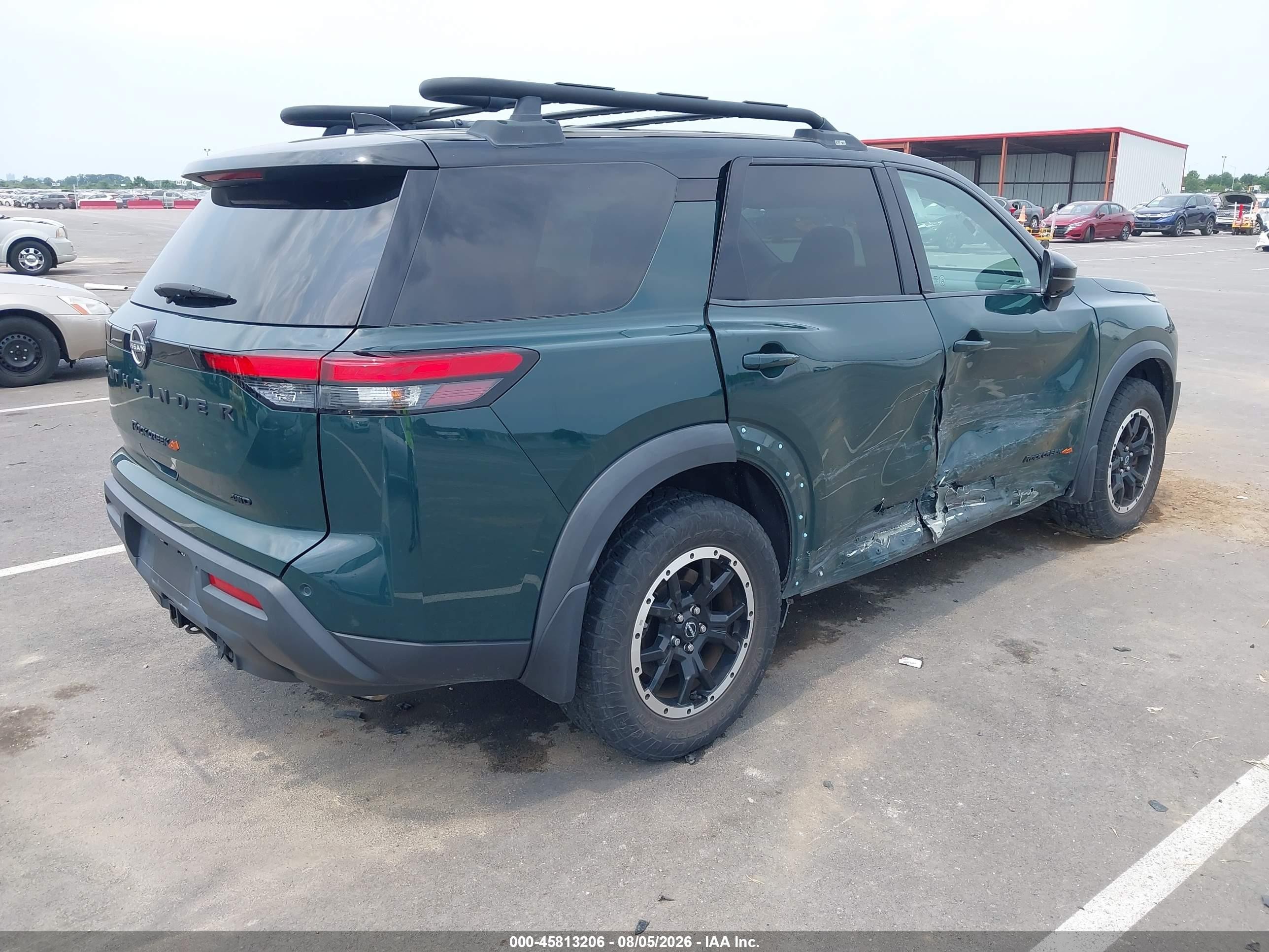 2023 Nissan Pathfinder VIN 5N1DR3BD2PC275561 IAAI salvage auction — Side, Salvage (Missouri), sold $8,400 on 2026-09-25 (photo 4)