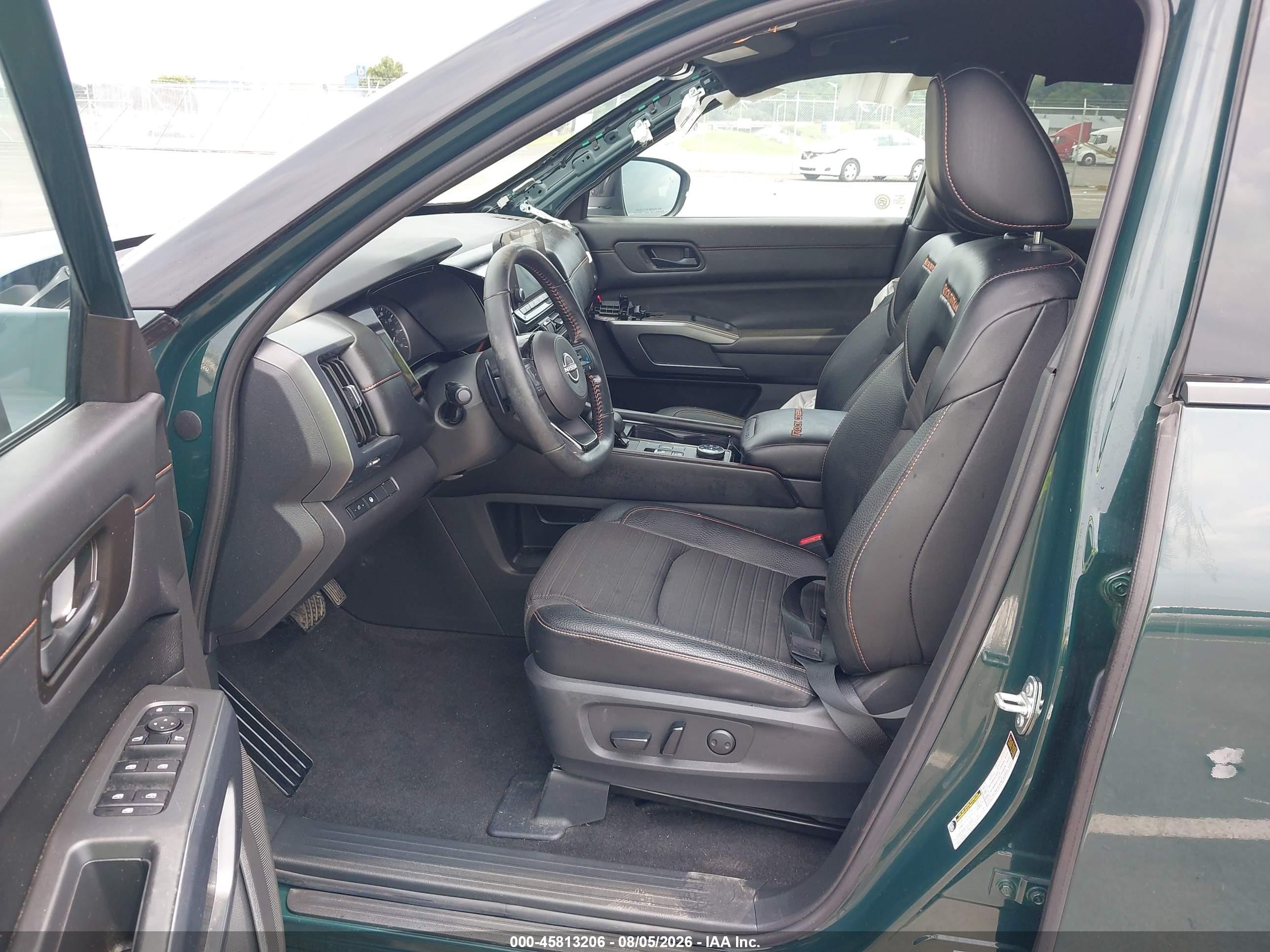 2023 Nissan Pathfinder VIN 5N1DR3BD2PC275561 IAAI salvage auction — Side, Salvage (Missouri), sold $8,400 on 2026-09-25 (photo 5)