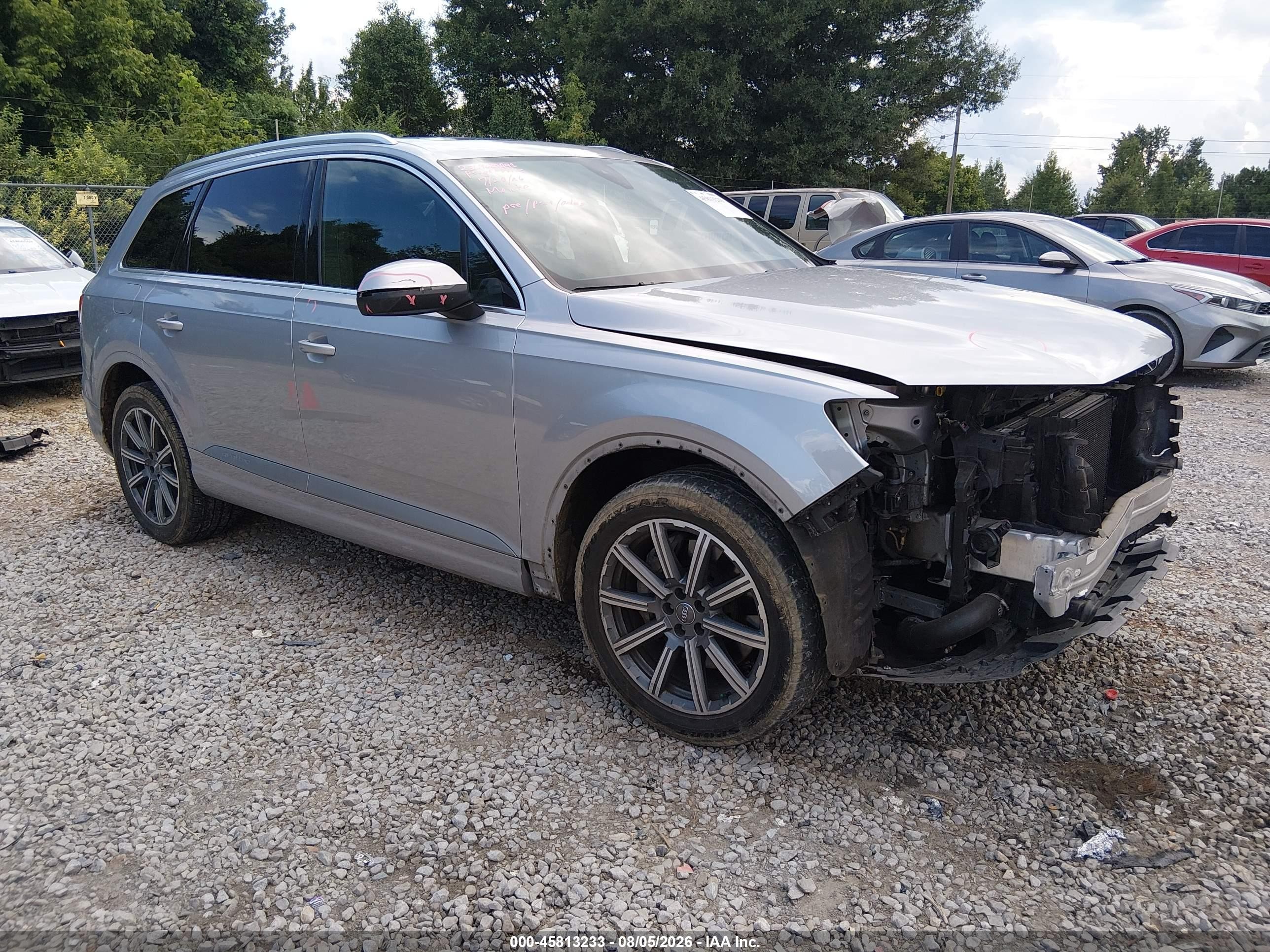 2019 Audi Q7 VIN WA1LHAF72KD039310 — IAAI salvage auction photo