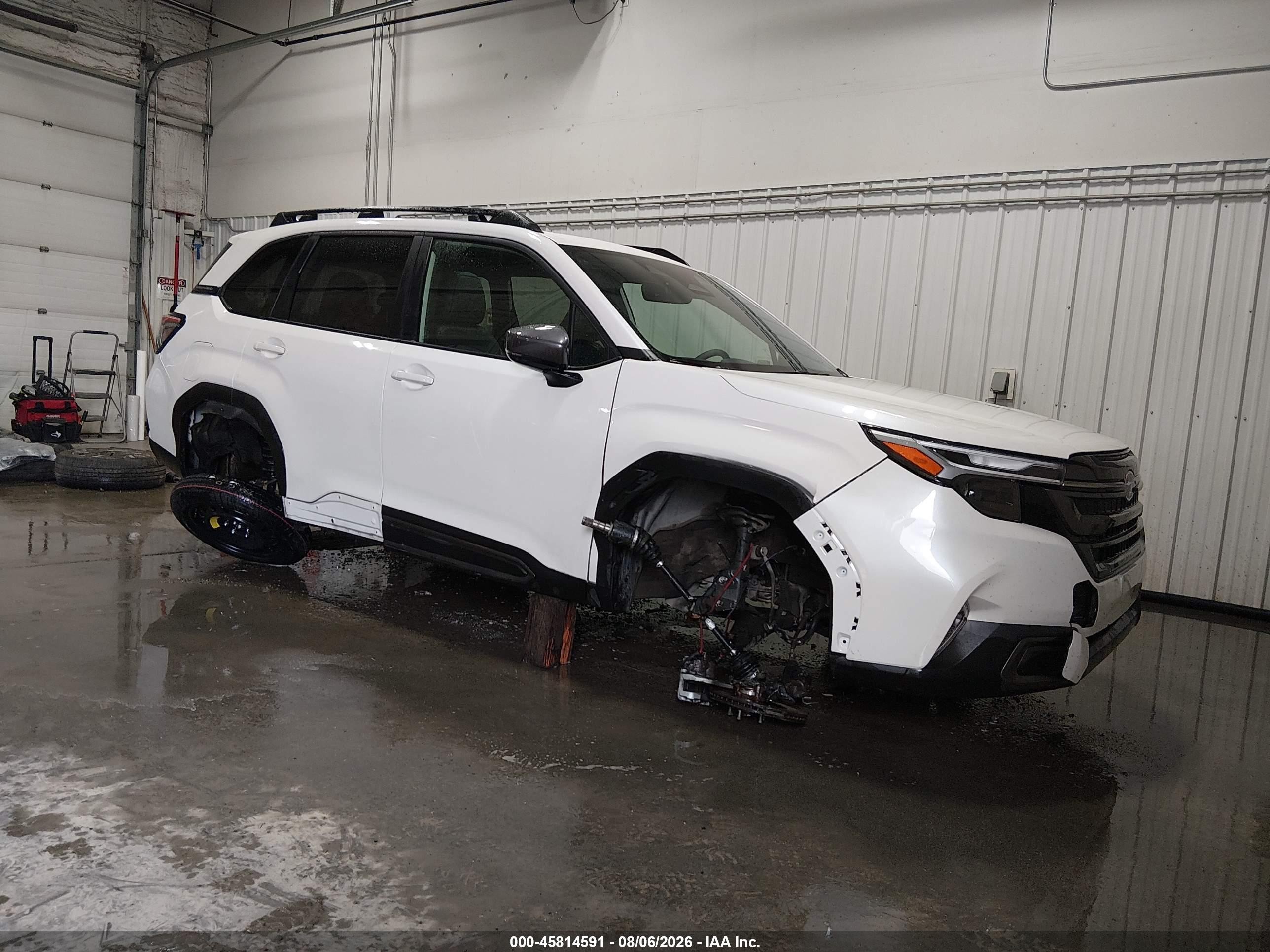 2025 Subaru Forester VIN JF2SLDNC8SH615315 — IAAI salvage auction photo