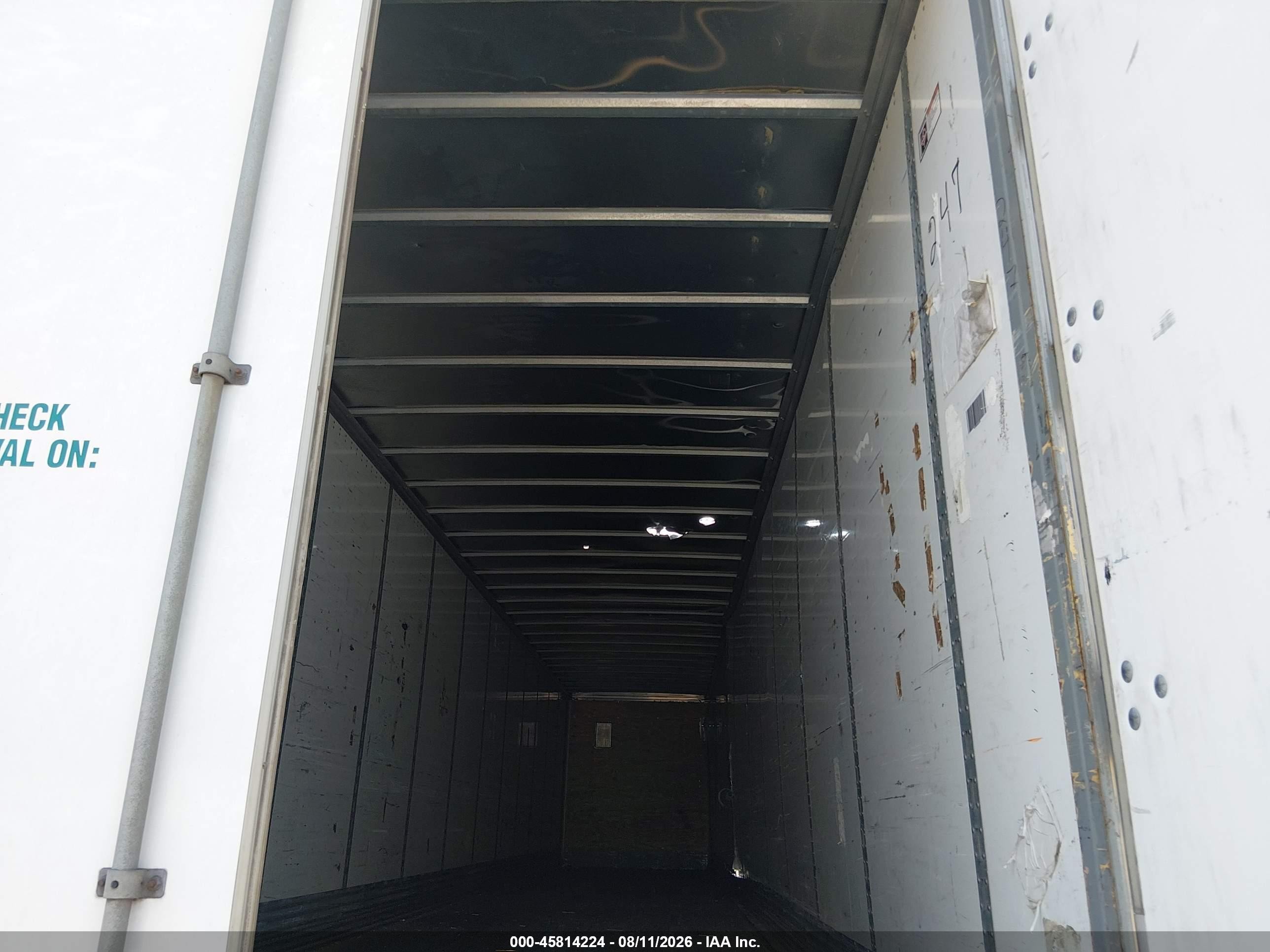 2019 Great dane trailers Unknown VIN 1GRAP0622KT126263 IAAI salvage auction — Storm Damage, Junk Bill Of Sale Mv2459 (Wisconsin), sold $2,900 on 2026-09-29 (photo 9)