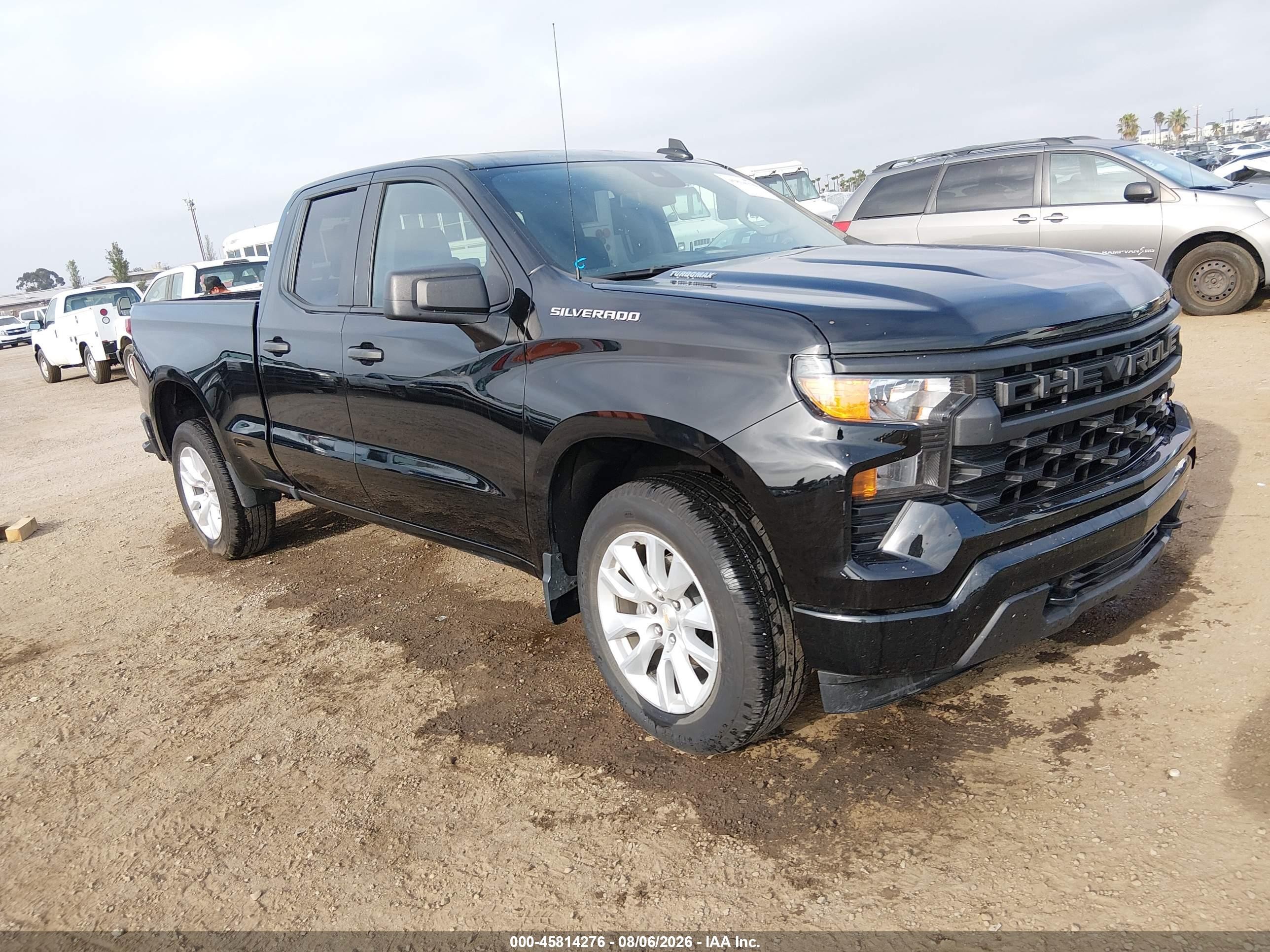 2026 Chevrolet Silverado 1500 VIN 1GCRABEK0TZ190179 — IAAI salvage auction photo