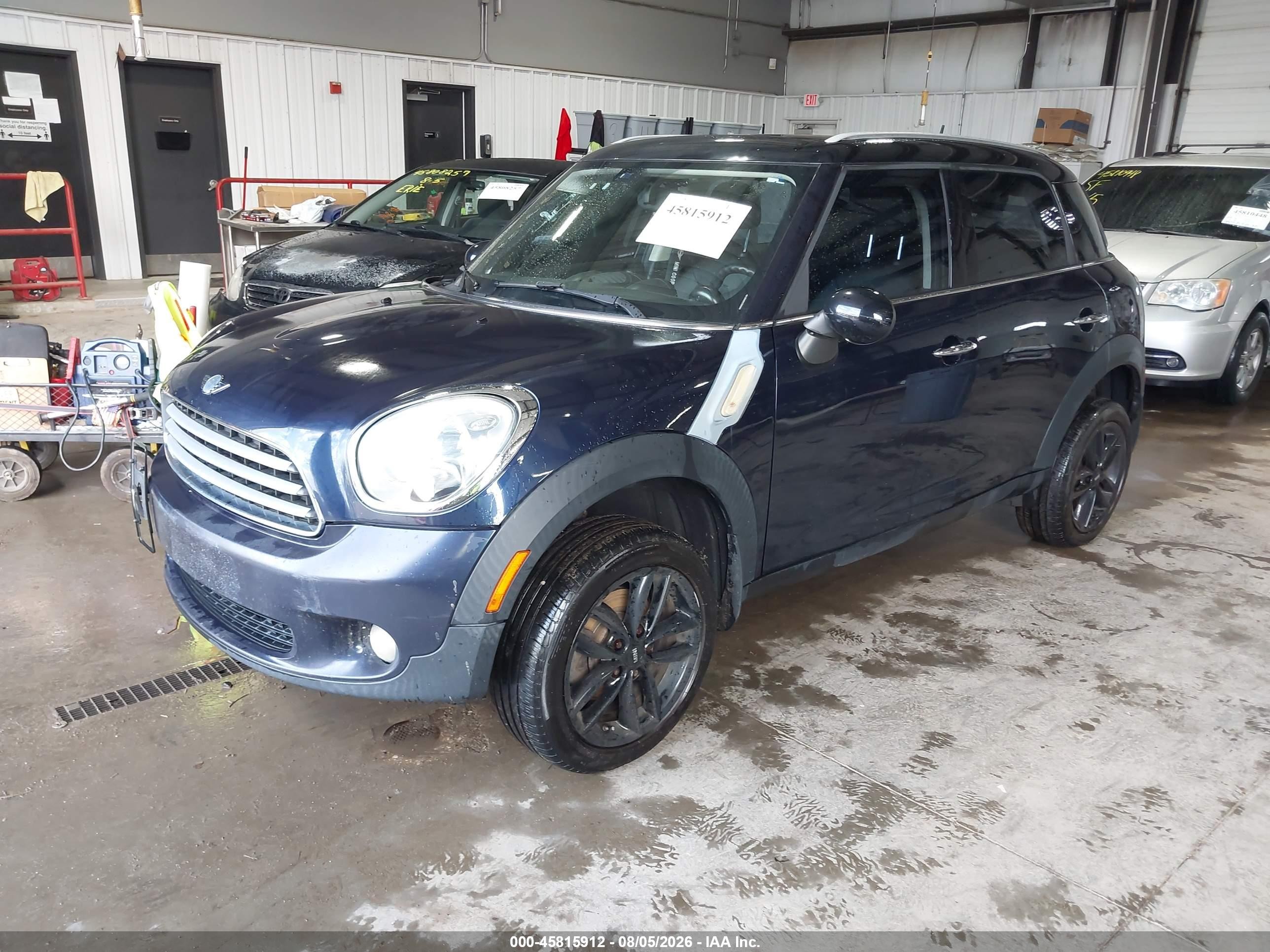 2014 Mini Countryman VIN WMWZB3C54EWM32148 IAAI salvage auction — Normal Wear, Clear (Maryland), sold $275 on 2026-09-17 (photo 2)