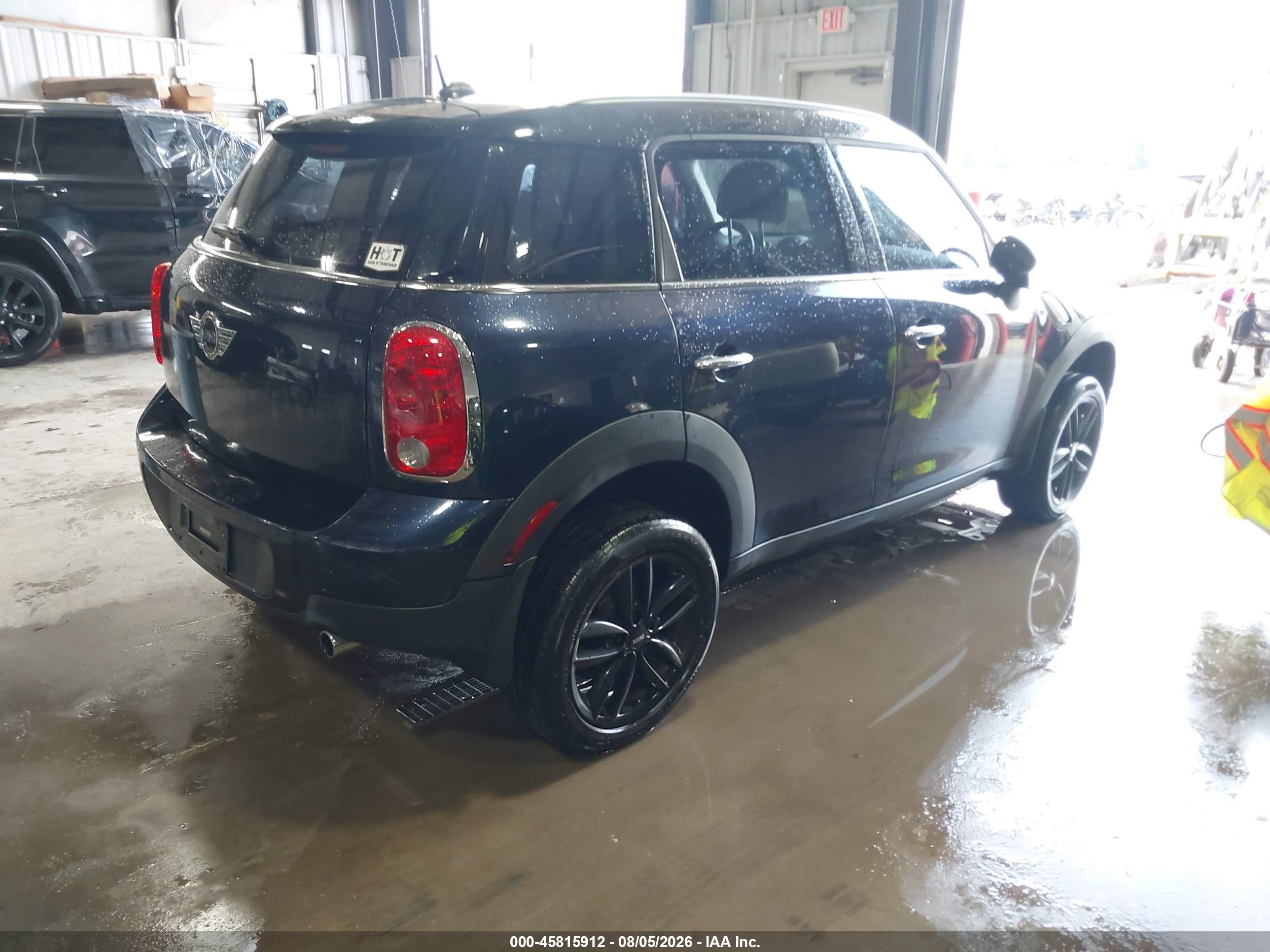 2014 Mini Countryman VIN WMWZB3C54EWM32148 IAAI salvage auction — Normal Wear, Clear (Maryland), sold $275 on 2026-09-17 (photo 4)