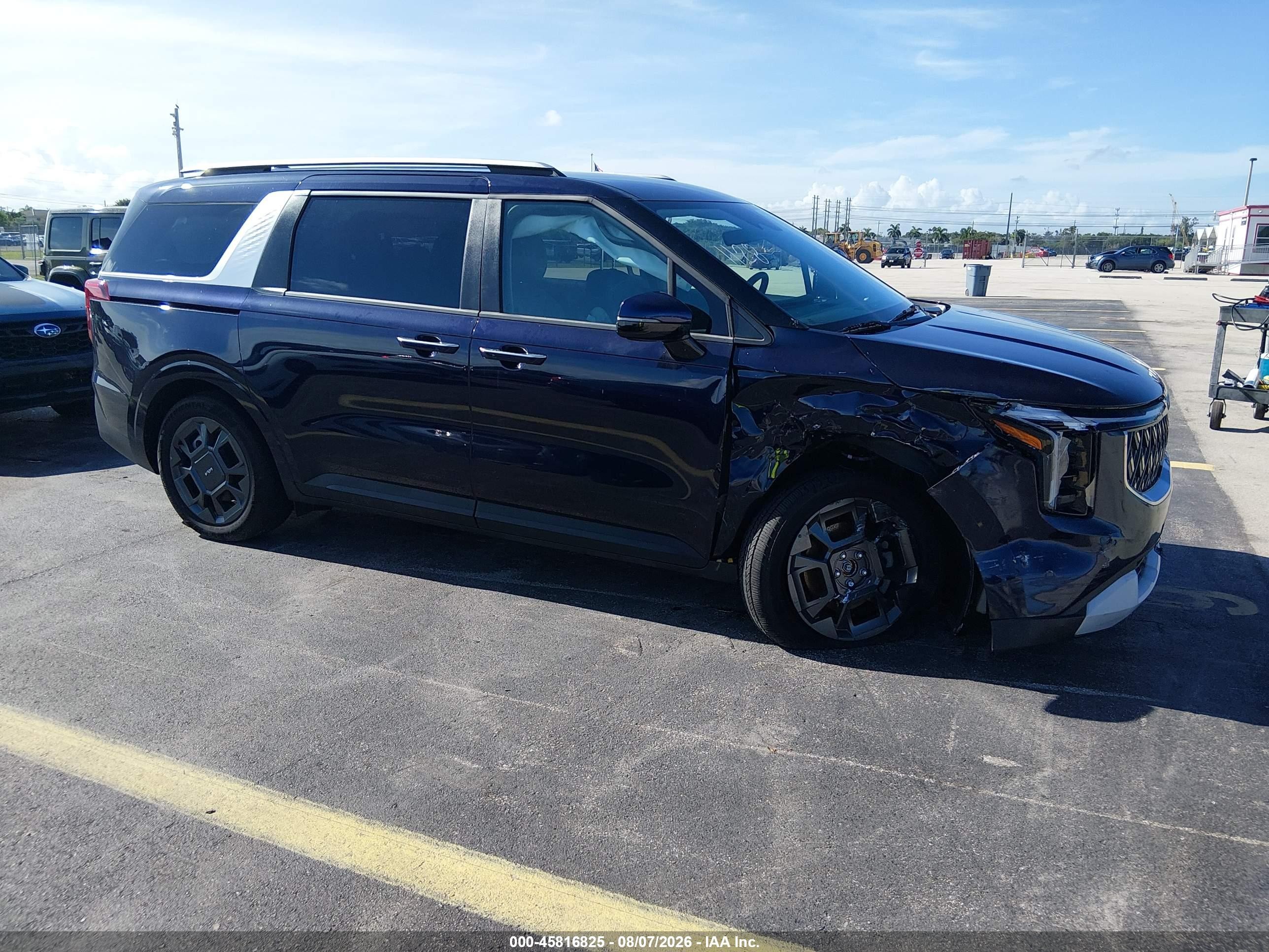 2025 Kia Carnival VIN KNDNC5KA9S6041128 — IAAI salvage auction photo